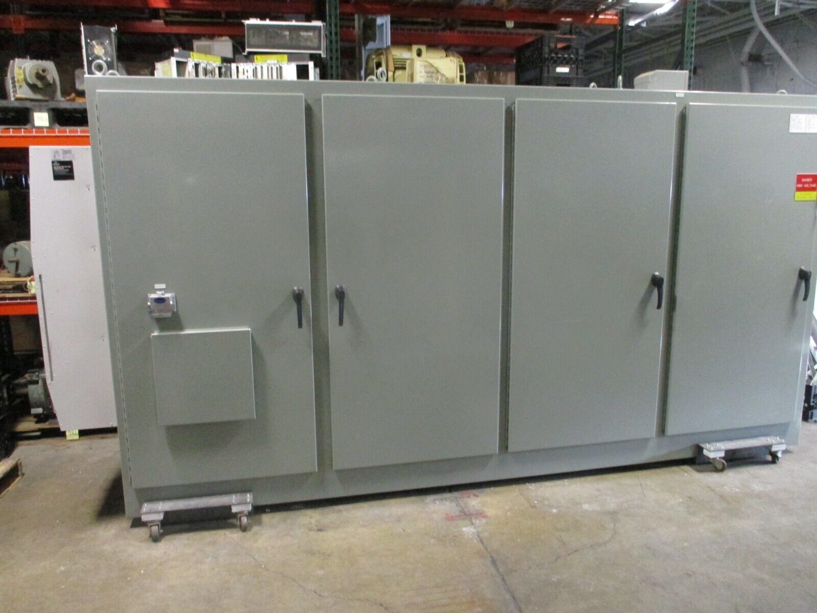 Klassen Type 12 Enclosure Size: 158"x84"x18" w/ Air Conditioner MFD: 2019 Used