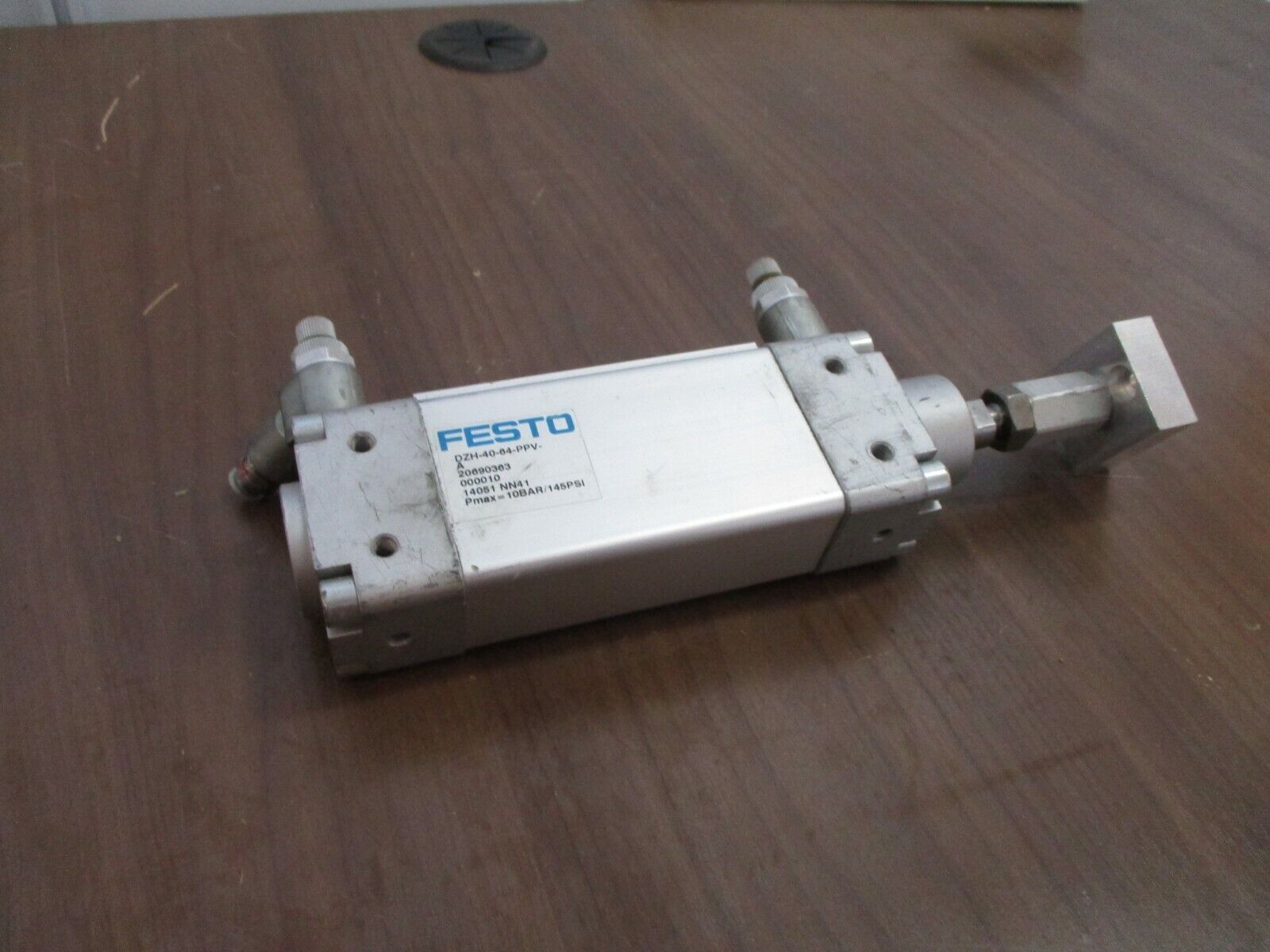Festo Flat Cylinder DZH-40-64-PPV-A 145PSI Used