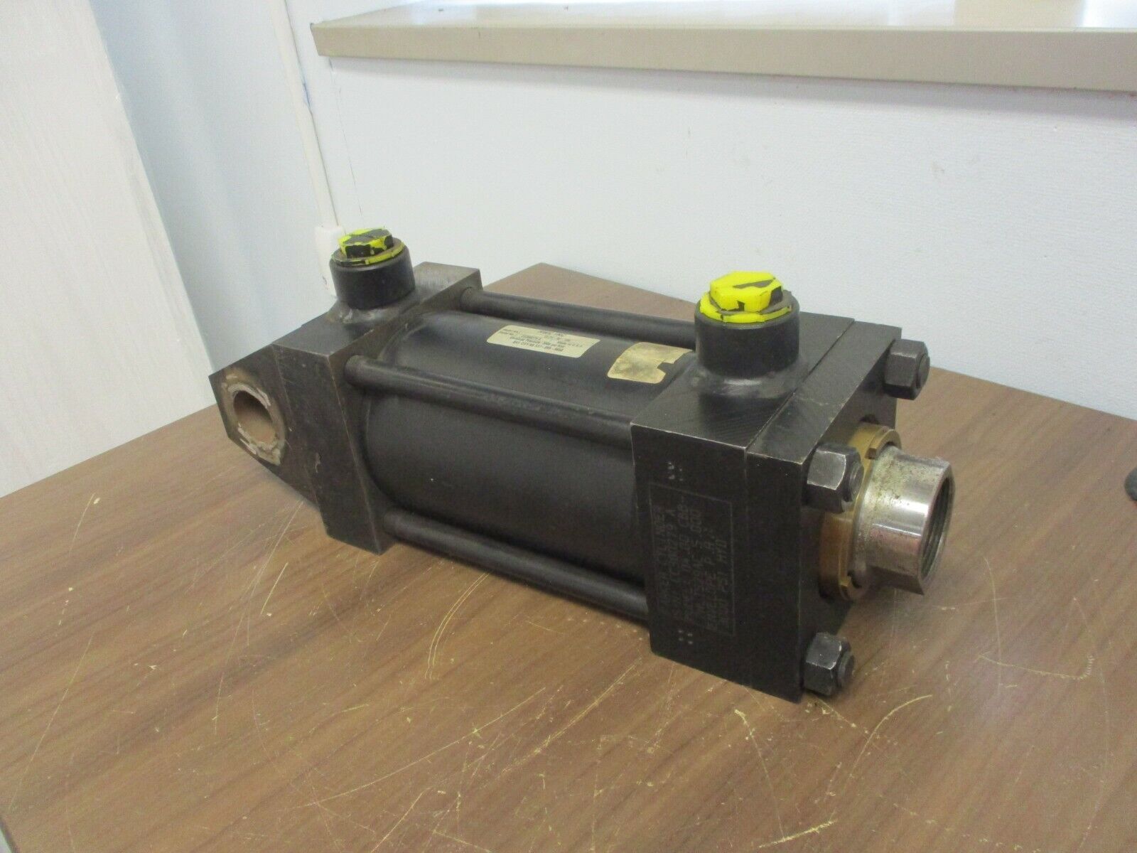 RWC Hydraulic Cylinder CL31-02-106 3000PSI Used