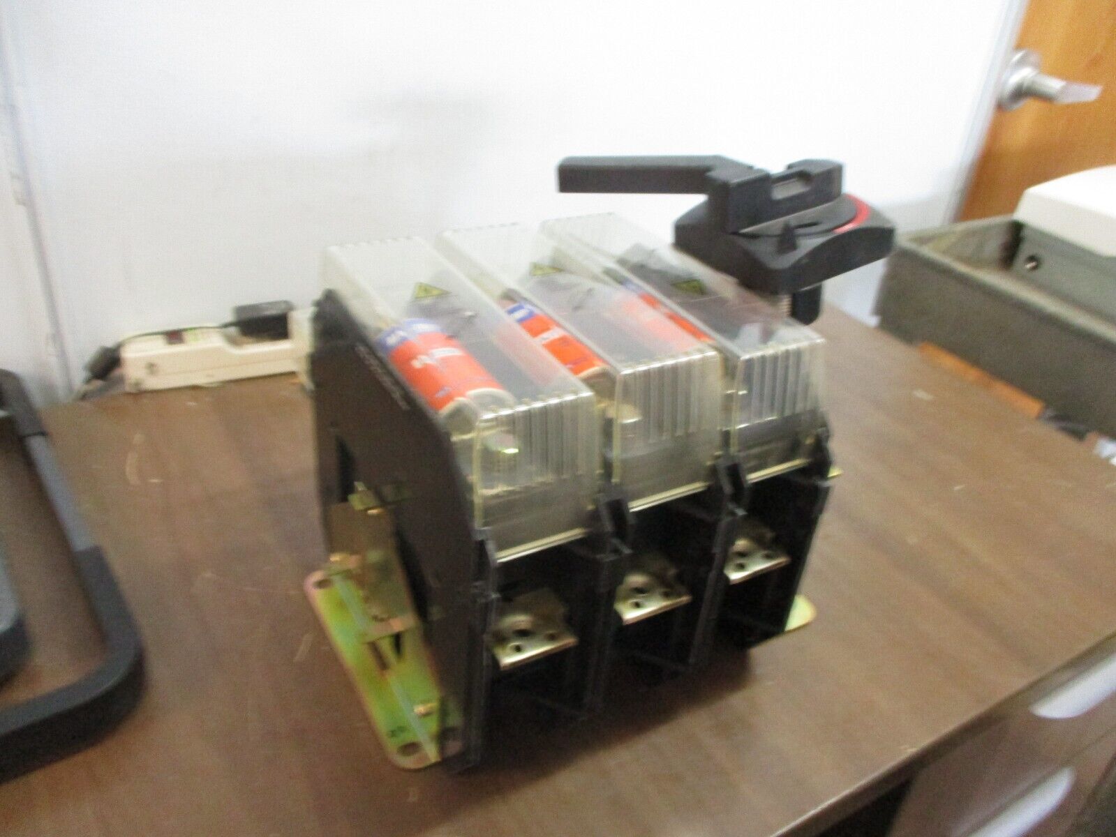 Allen-Bradley Fusible Disconnect Switch 194R-NJ400P3 Ser. B 400A 600V 3P Used