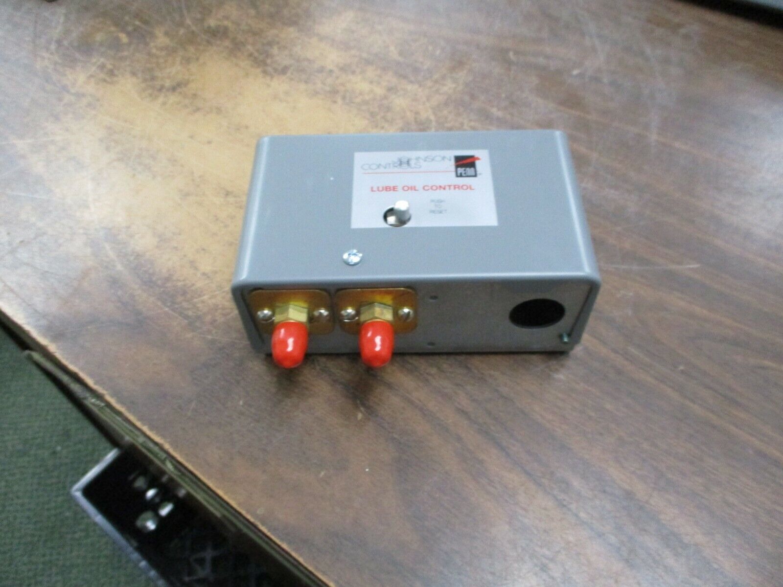 Johnson Controls Lube Oil Control P145NCA--82 45 sec Delay 6.5PSI 120/240V