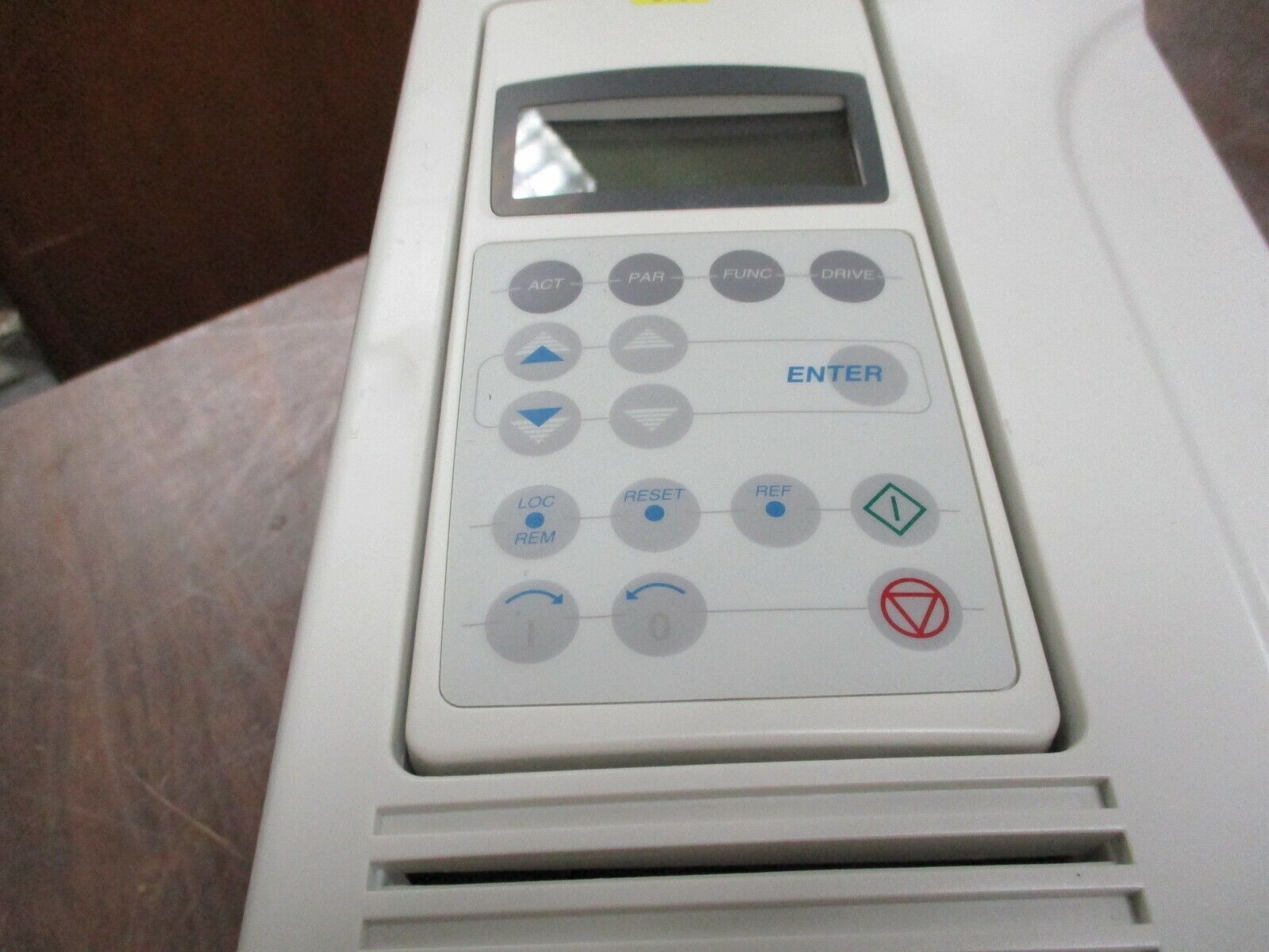 ABB ACS800 AC Drive ACS800-01-0009-5+E202+K451+L502+N653+R700 7.5HP 3Ph Used