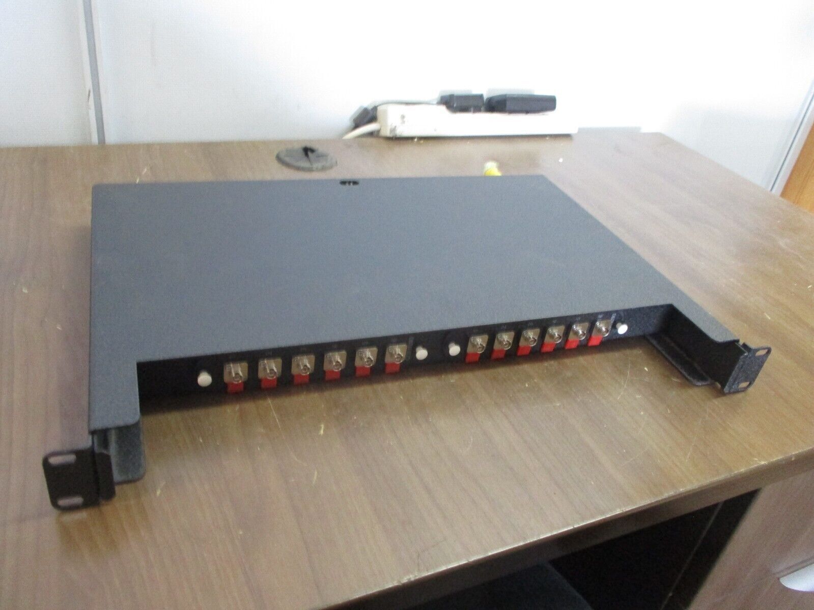 Corning Connector Shelf CCS-01U Used