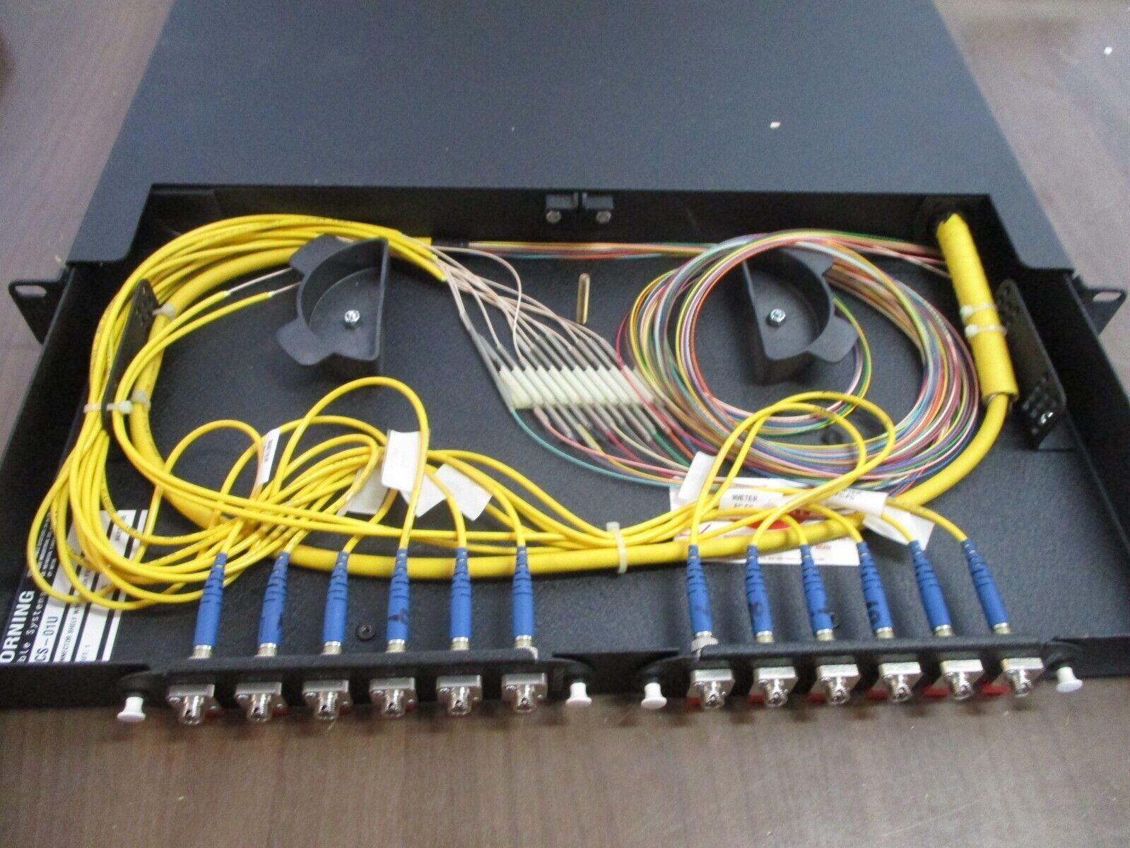 Corning Connector Shelf CCS-01U Used