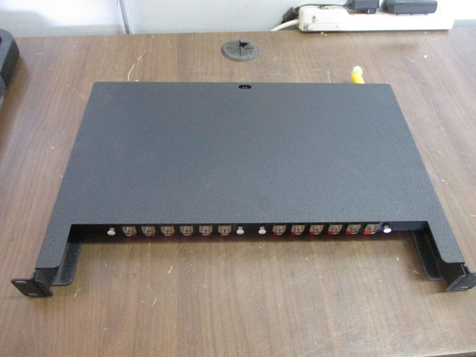 Corning Connector Shelf CCS-01U Used