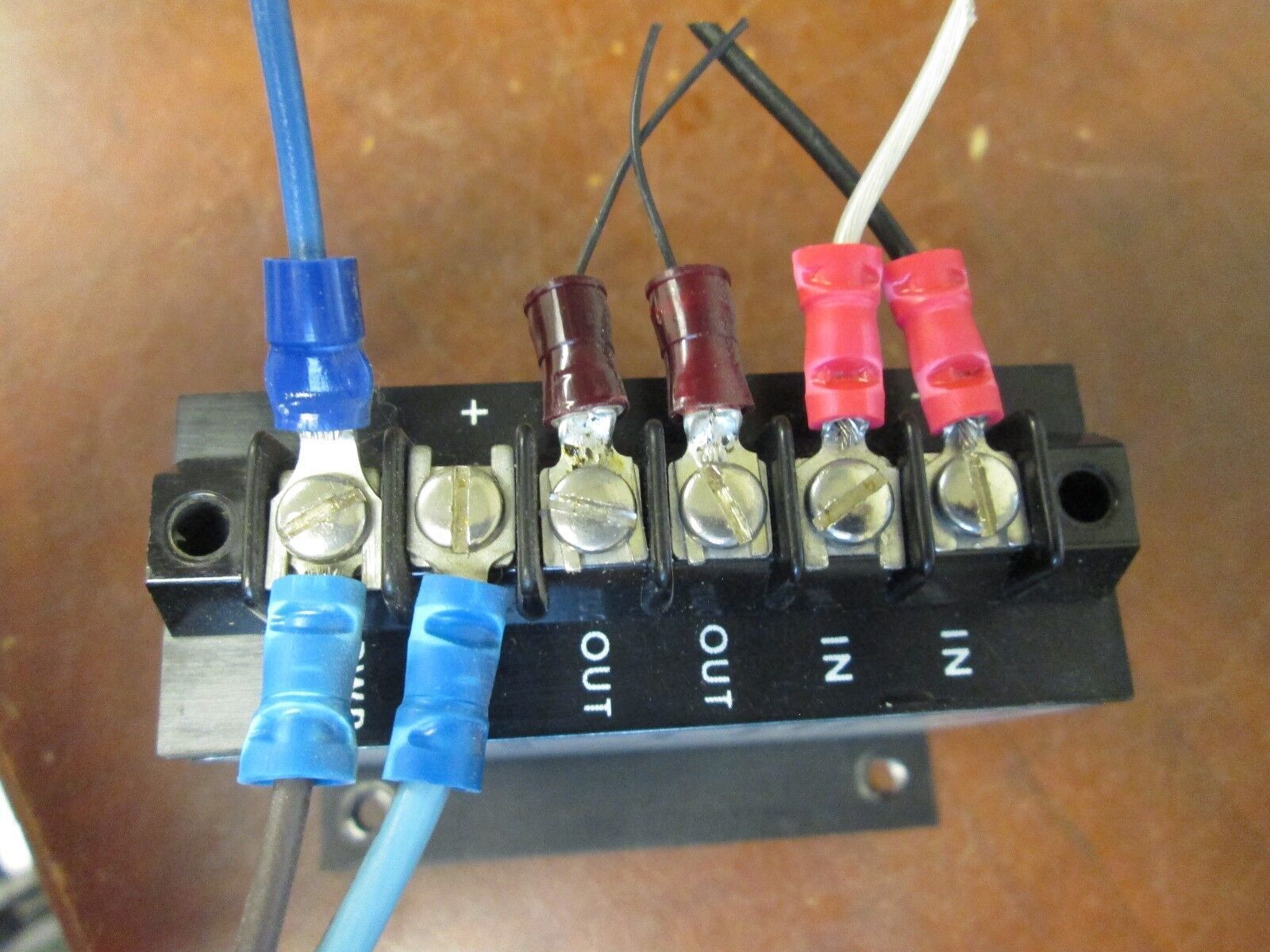 AGM Isolated Integrator AUX4011-10 Input: 4/20MADC Output: 0/10PPM Used