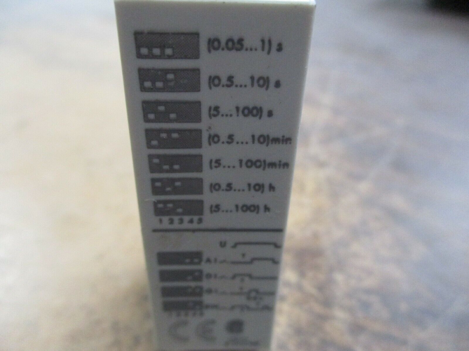 Finder Timer Relay 85.02.0.125.0000 10A 250V Range: 0.05sec-100Hrs Used