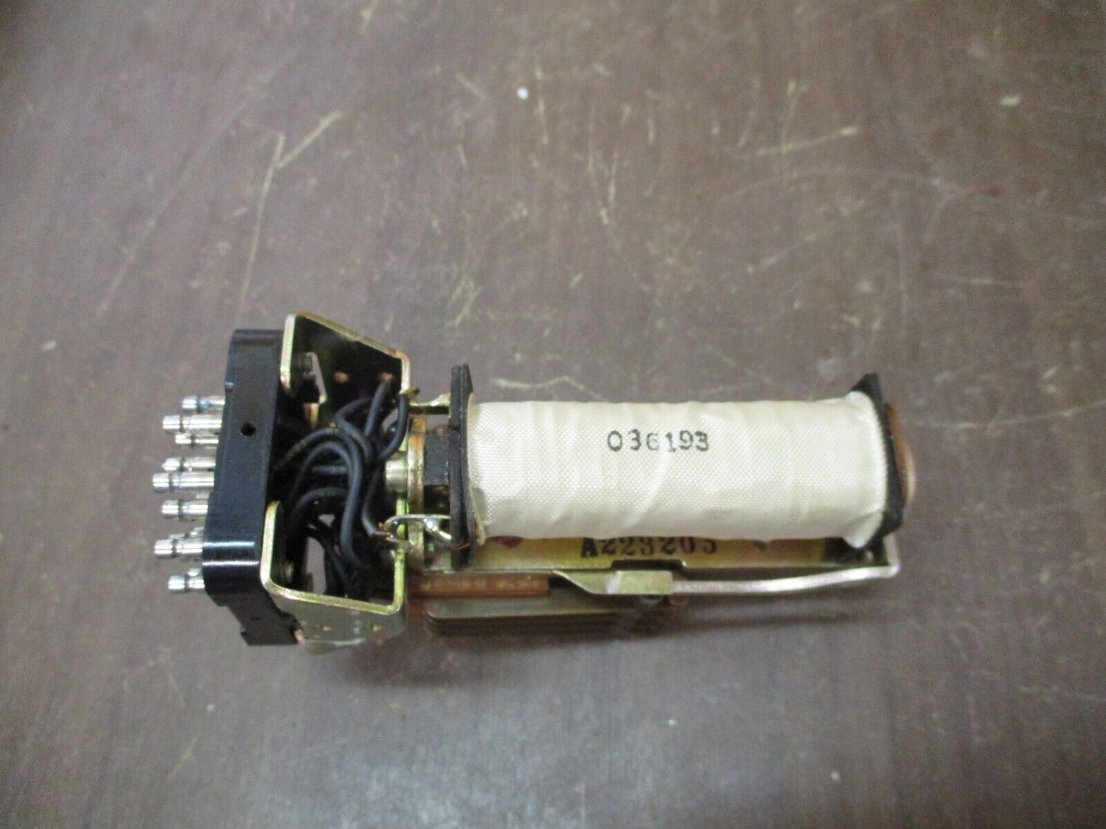 Communications Instruments Control Relay A223205 New Surplus