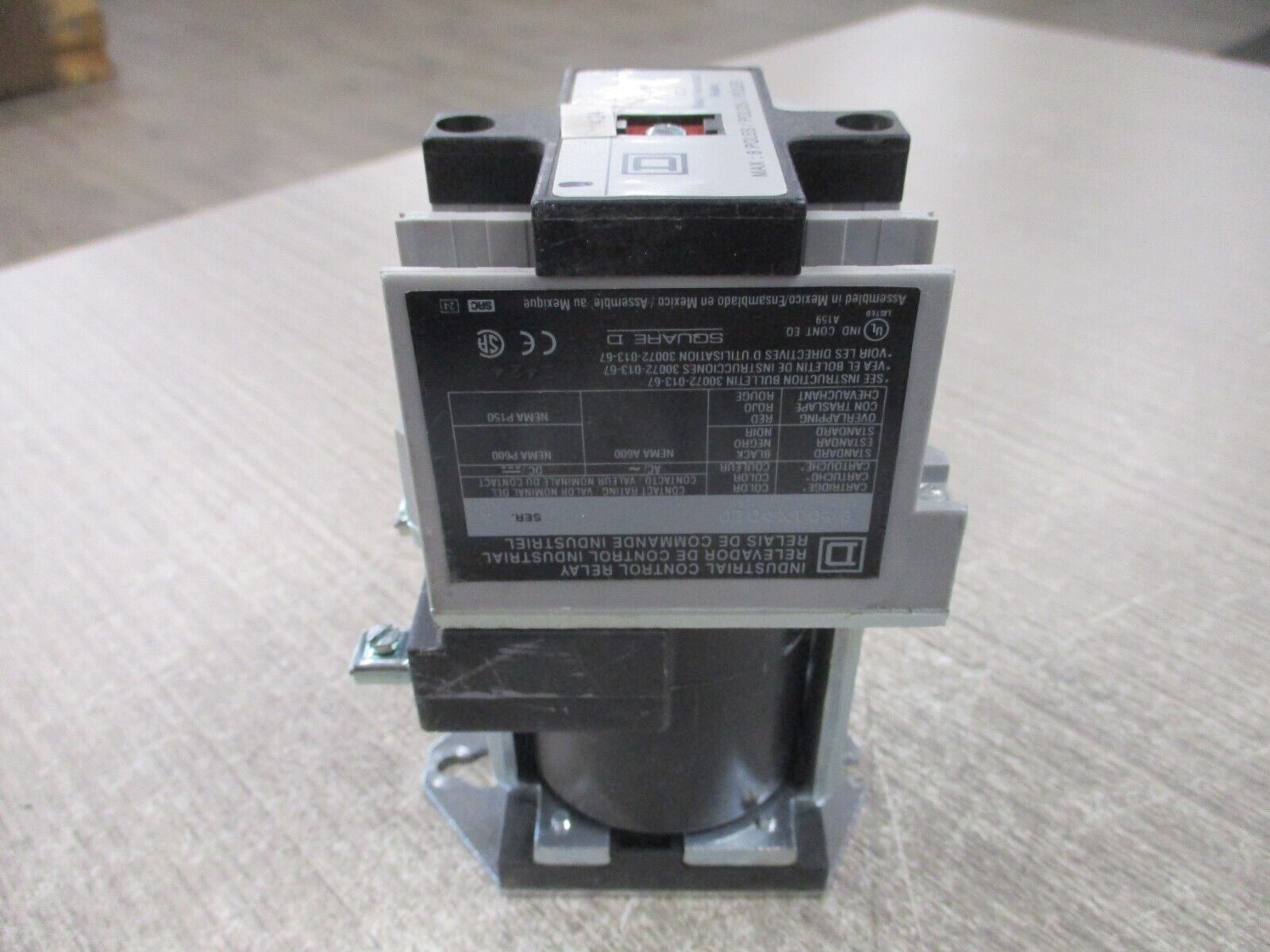 Square D Type x Relay 8501XD020 Ser.A 115/125VDC Coil 8 P Used