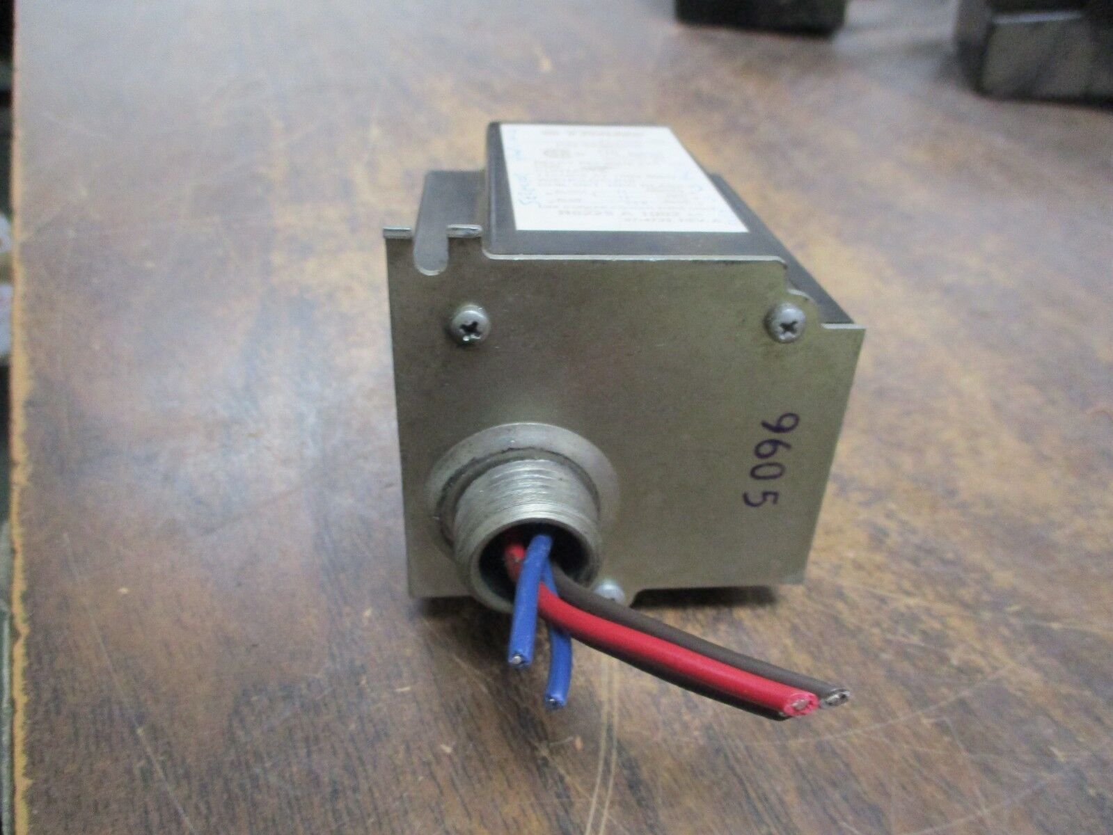 Trane Relay 34303020 24V 60Hz 5VA Used