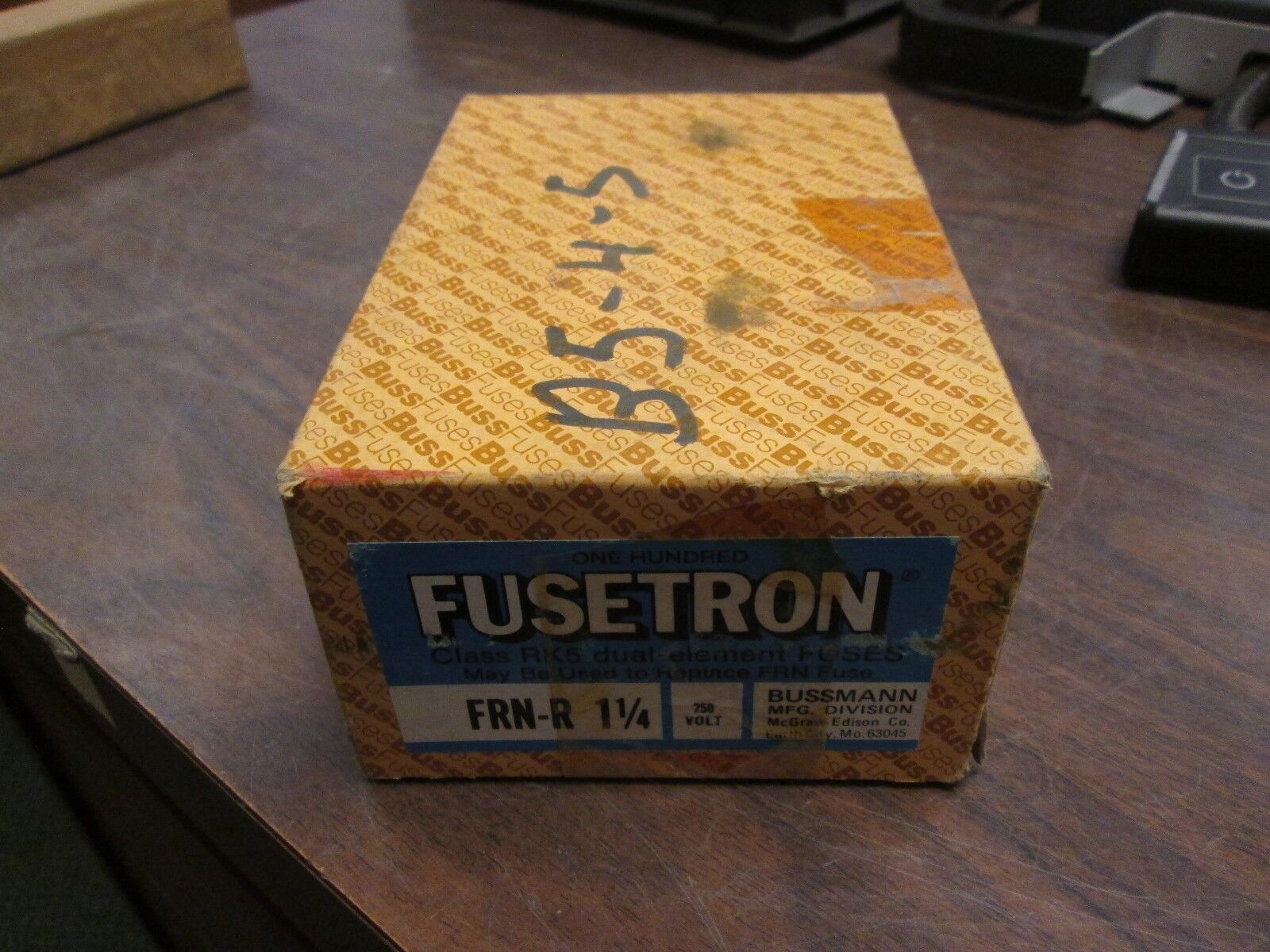 Bussmann Fusetron Fuse FRN-R 1 1/4 250A 1-1/4A *Box of 100* New Surplus