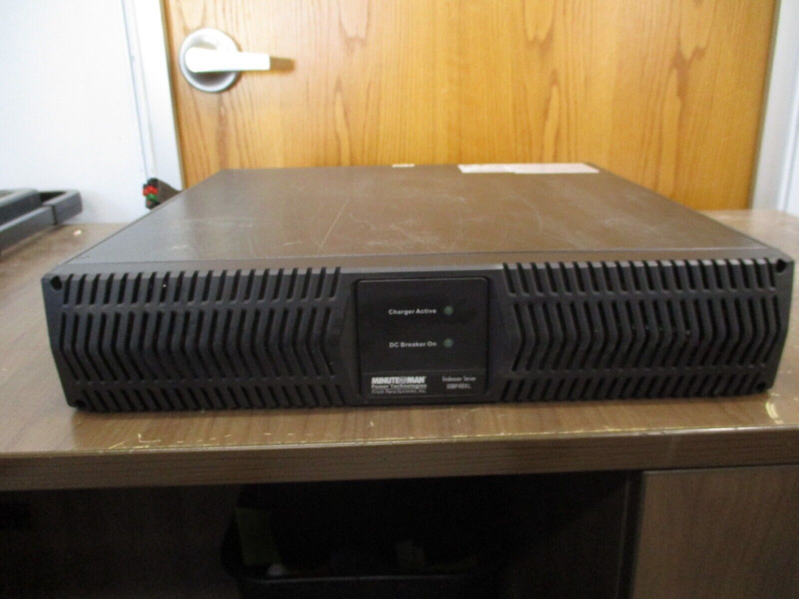 Minuteman Endeavor Series External Battery Pack EDBP48XL Battery: 48VDC 40A Used