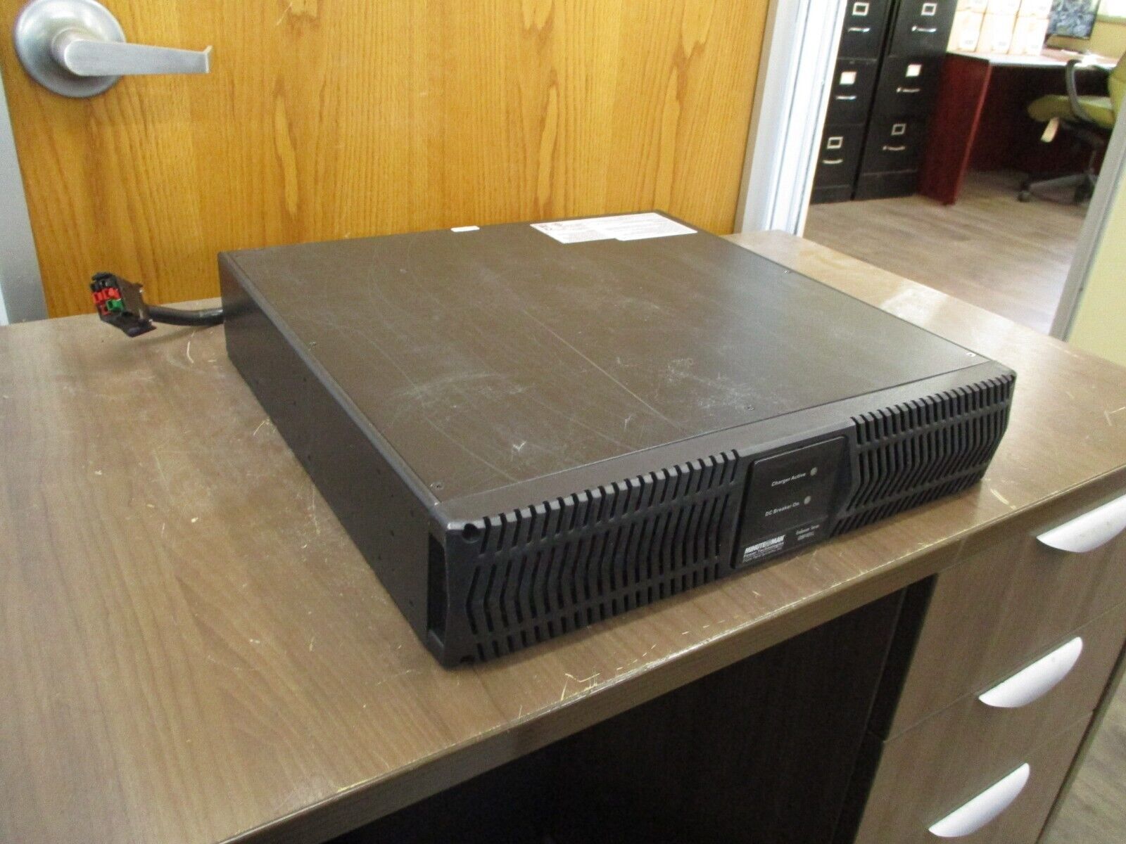 Minuteman Endeavor Series External Battery Pack EDBP48XL Battery: 48VDC 40A Used