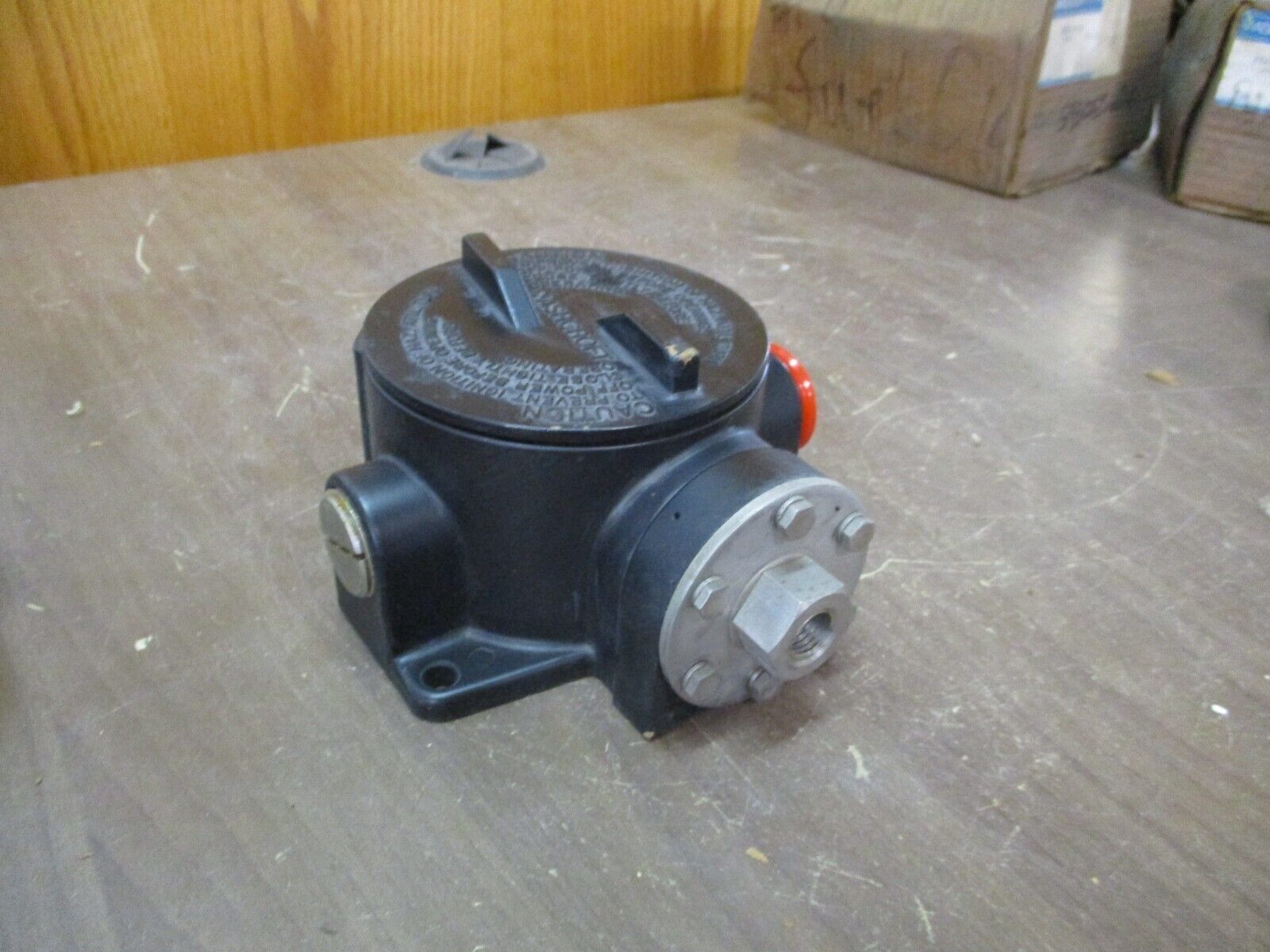 Ashcroft Snap Action Switch B764B 15PSI *Damaged Box* New Surplus