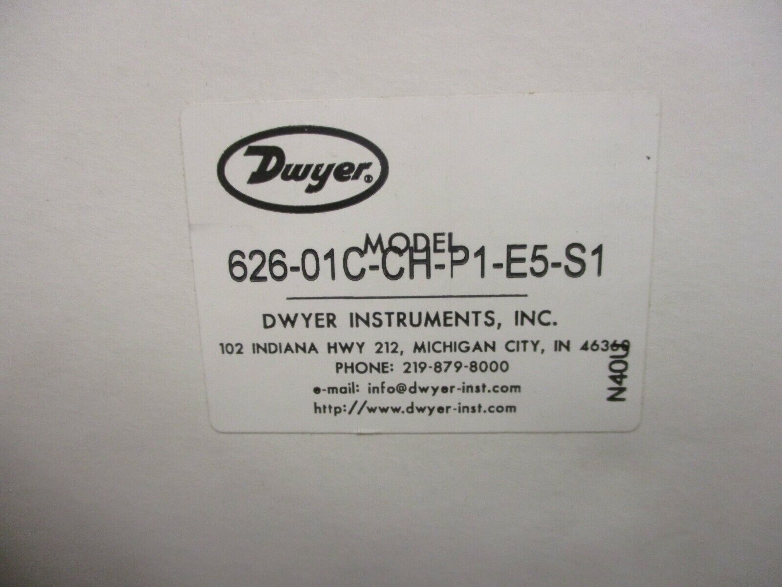 Dwyer Pressure Transmitter 626-01C-CH-P1-E5-S1 New Surplus