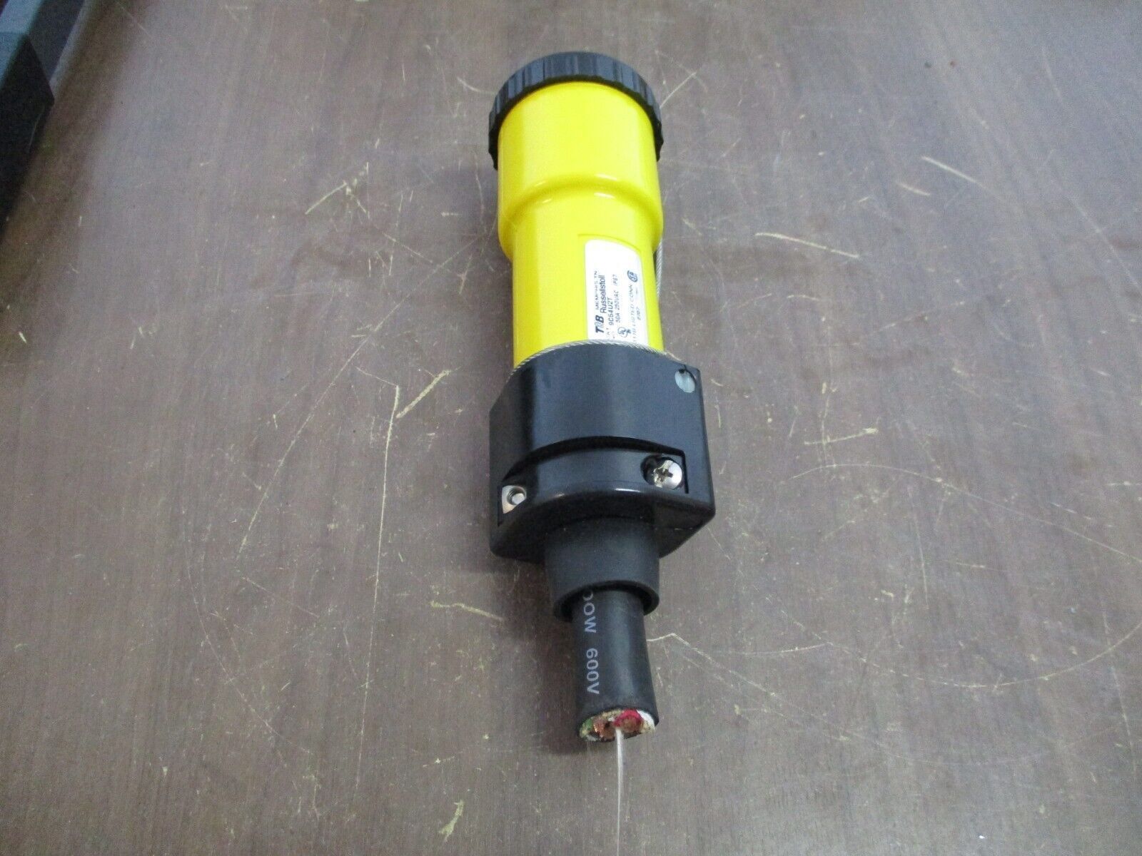 Thomas & Betts Russellstoll Connector 9C54U2T 50A 250V *Wire End* Used