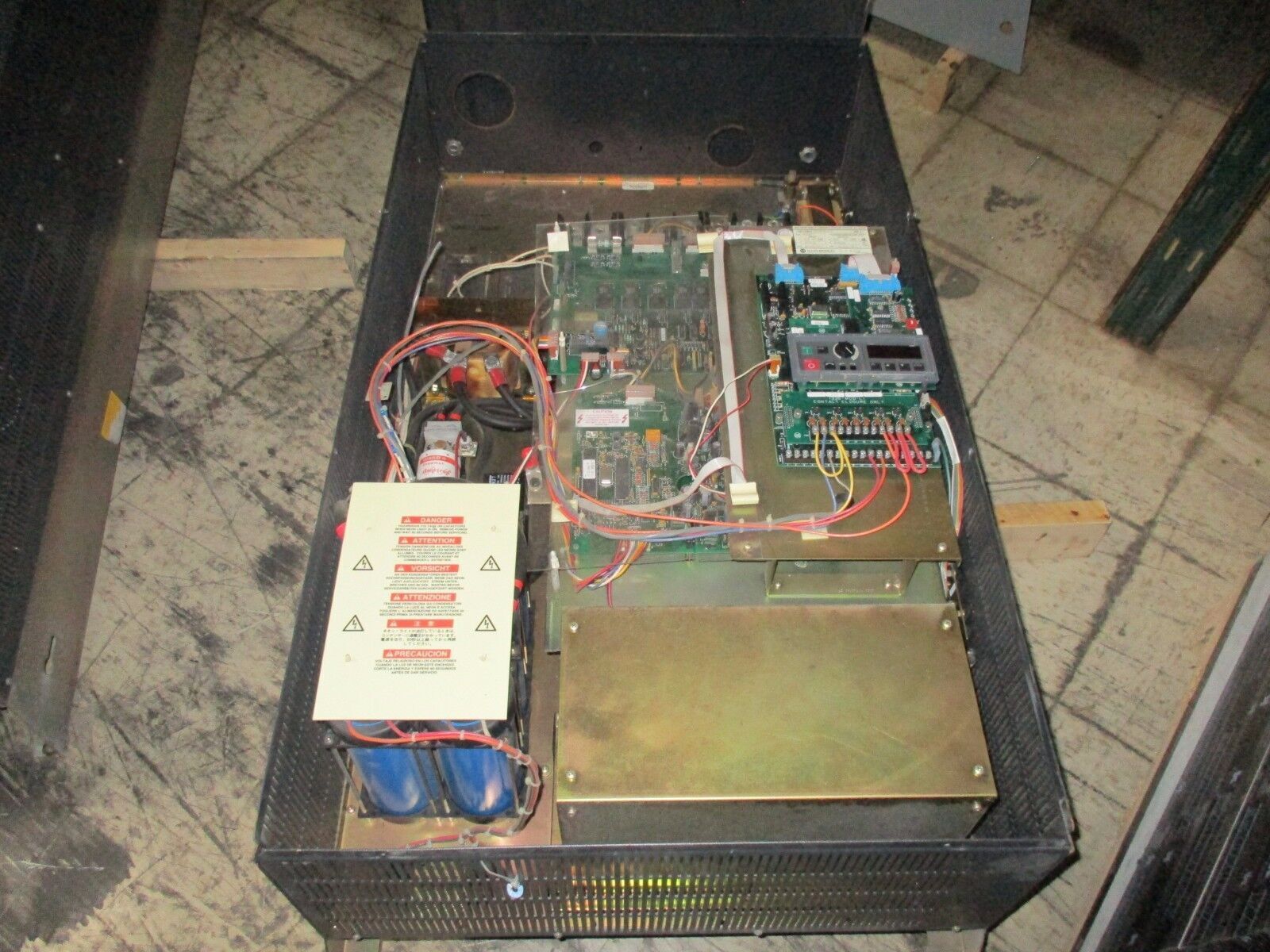 Allen-Bradley 1336VT AC Drive 1336VT-B125-EAT-FA2-L3-S1 125HP Used