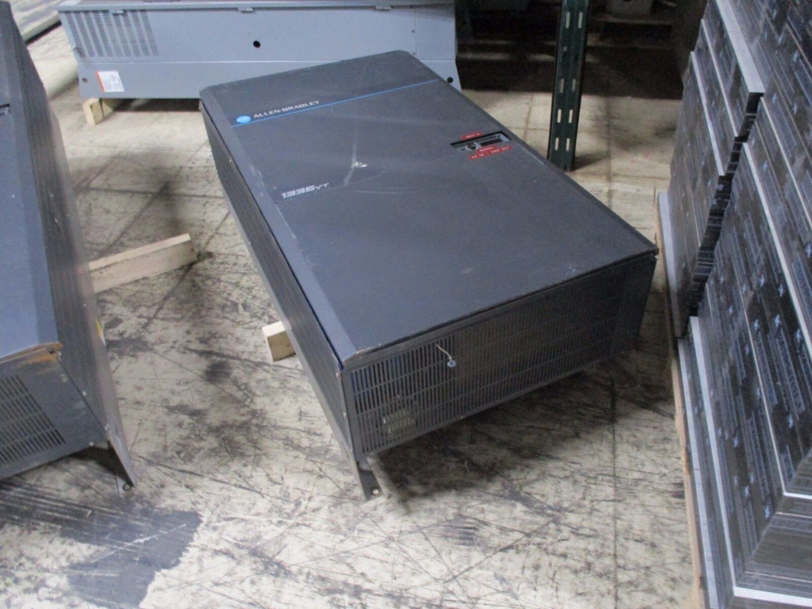Allen-Bradley 1336VT AC Drive 1336VT-B125-EAT-FA2-L3-S1 125HP Used