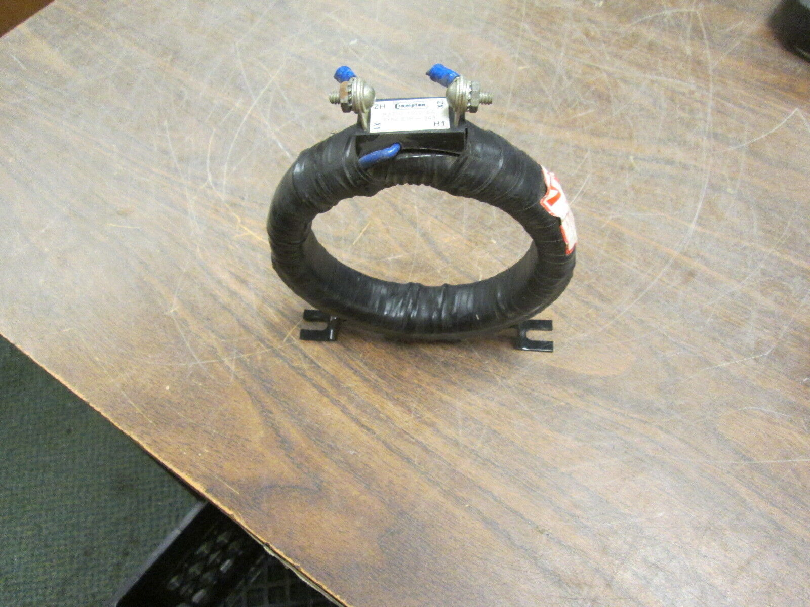 Crompton Current Transformer 818-943 Raito 1000:5A Used