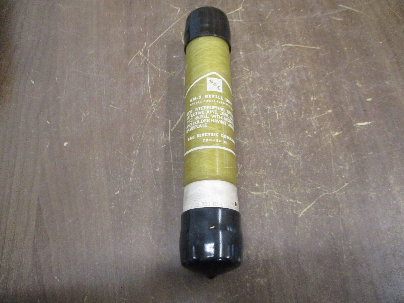 S&C SM-5 Fuse Refill Unit 262150-R4 100E 14.4kV Used