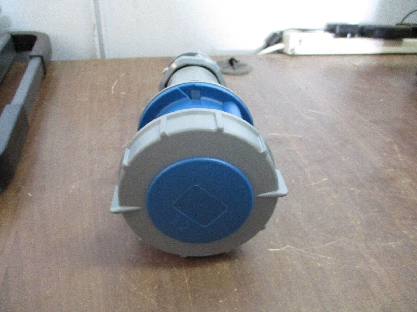 Cooper Connector CD460C9W 60A 250V 3P 4W Used