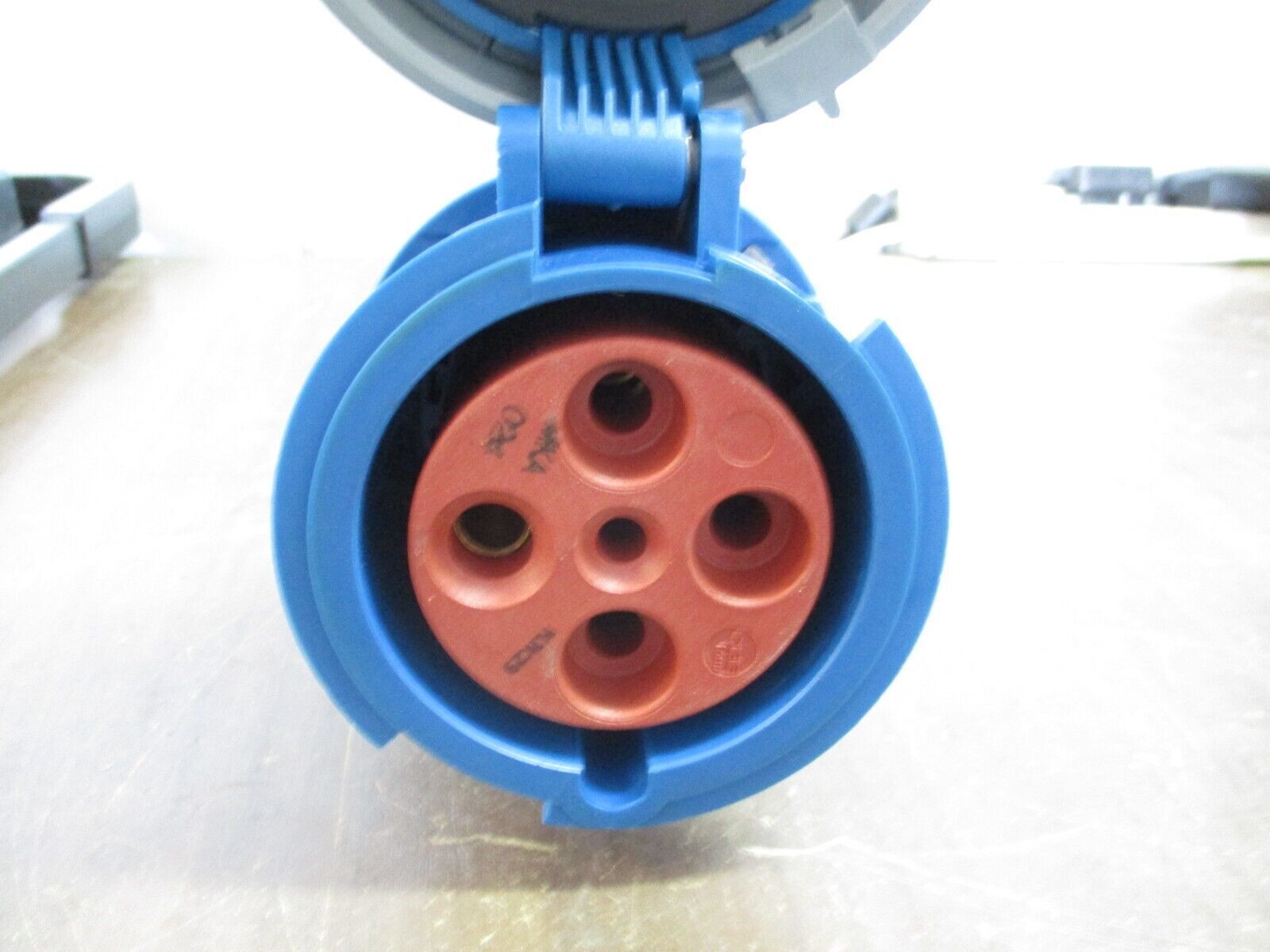 Cooper Connector CD460C9W 60A 250V 3P 4W Used