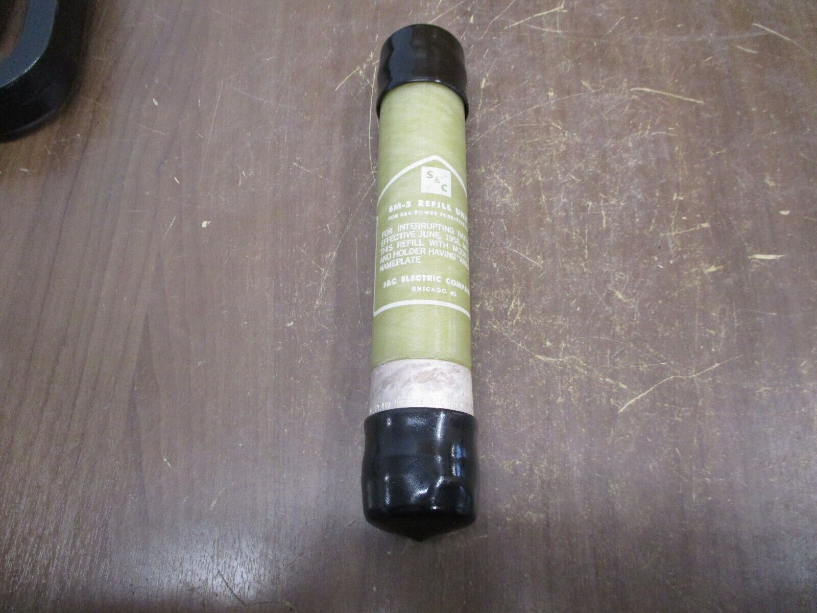 S&C SM-5 Fuse Refill Unit 262150-R4 100E 14.4kV Used