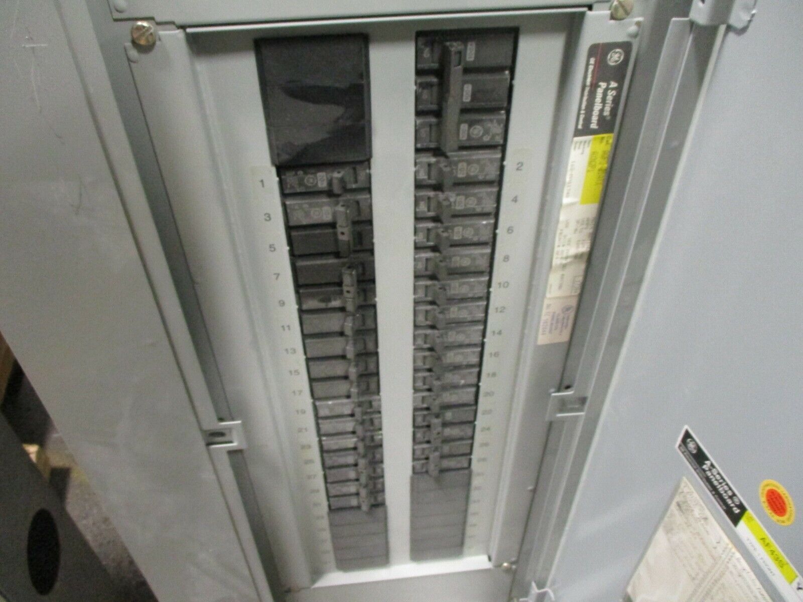 GE Main Breaker Circuit Breaker Panel AQF3421ATX 125A Max 120/208 3Ph 4W Used