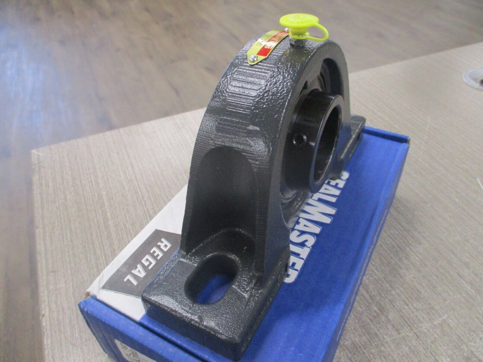 SealMaster Gold Line Pillow Block Bearing SP-28 1 3/4" New Surplus