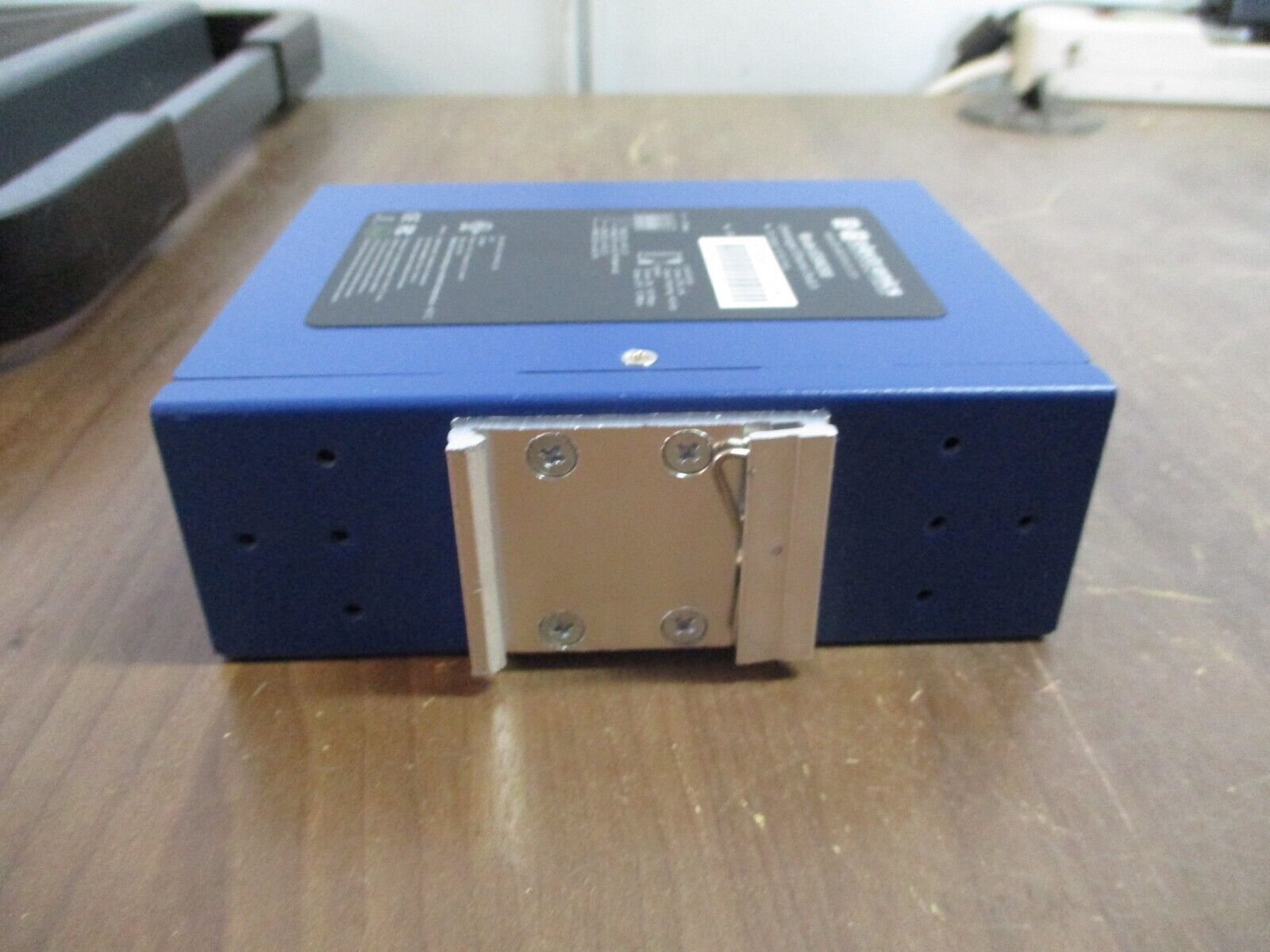 B&B Electronics Unmanaged Ethernet Switch ESW208 8-Port 10/100 Used