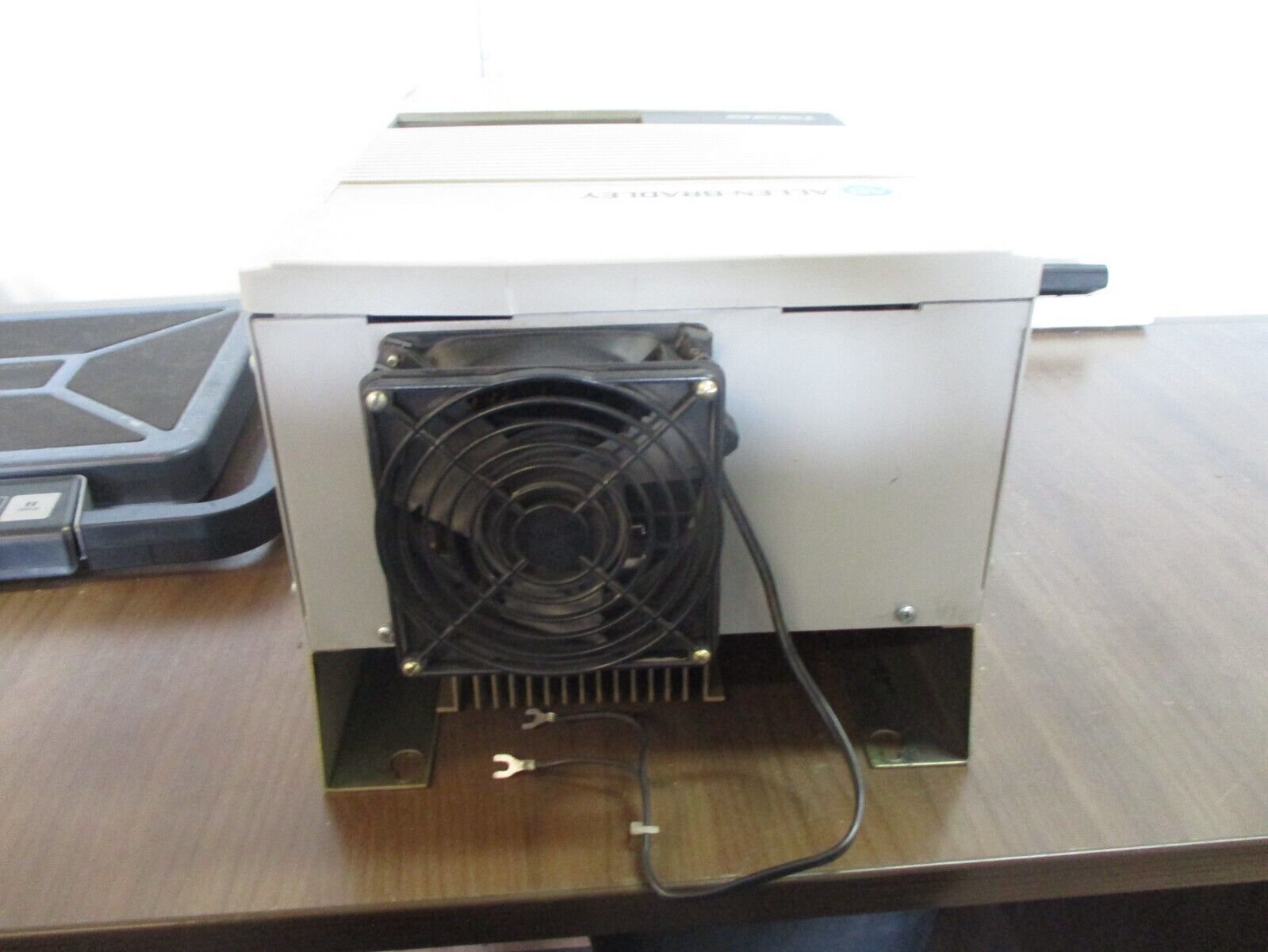 Allen-Bradley 1336 AC Drive 1336-B007-EAD-S1 7.5HP *Cracked Cover* Used