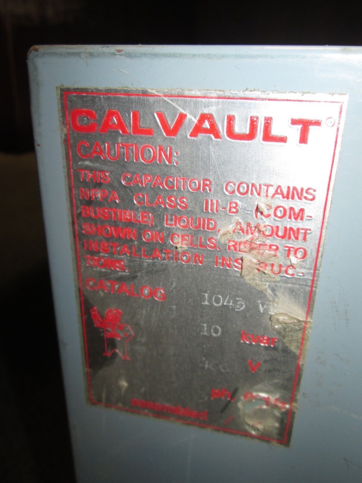 Calvault Capacitor 1043 VL 10KVAR 480V 3Ph Used