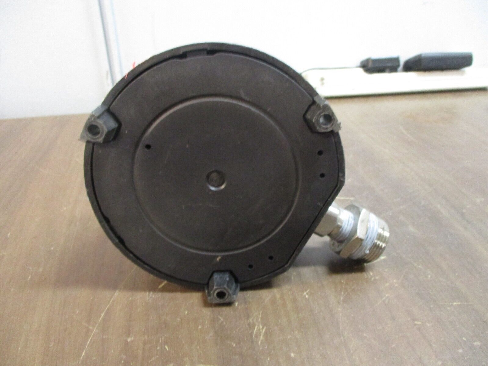 Wika Pressure Gauge 8100XR27 0-30PSI 316SS Connection Used