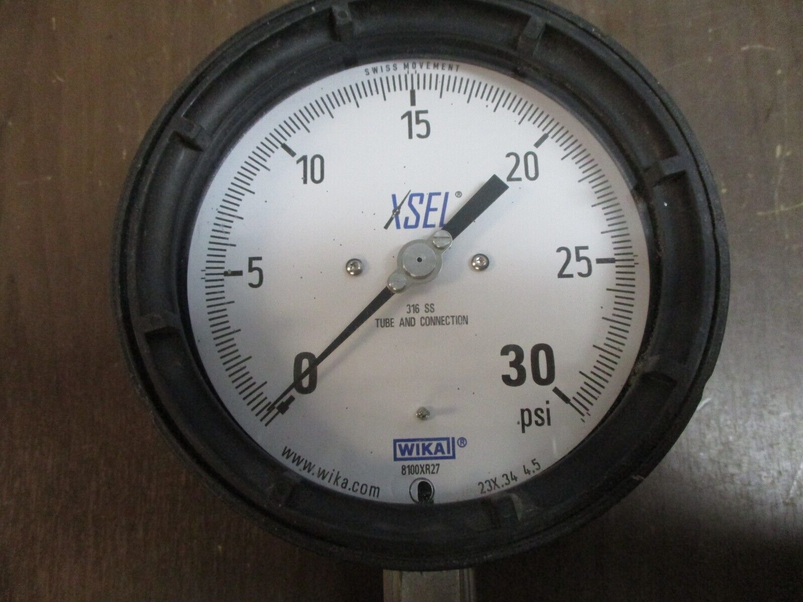 Wika Pressure Gauge 8100XR27 0-30PSI 316SS Connection Used