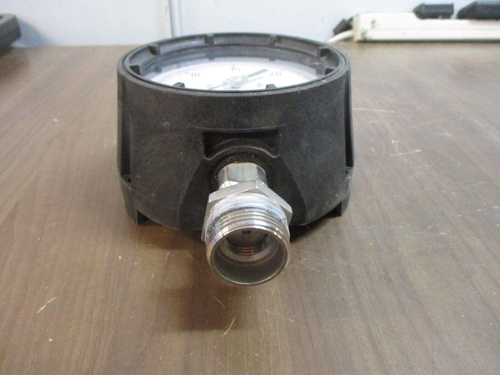 Wika Pressure Gauge 8100XR27 0-30PSI 316SS Connection Used