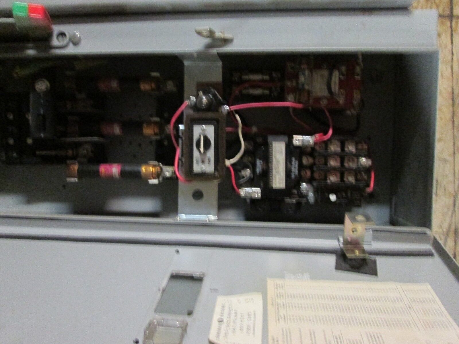 General Electric Size 0 Combination, CR308B104DYC148, Fusible, 600V, 18A Used