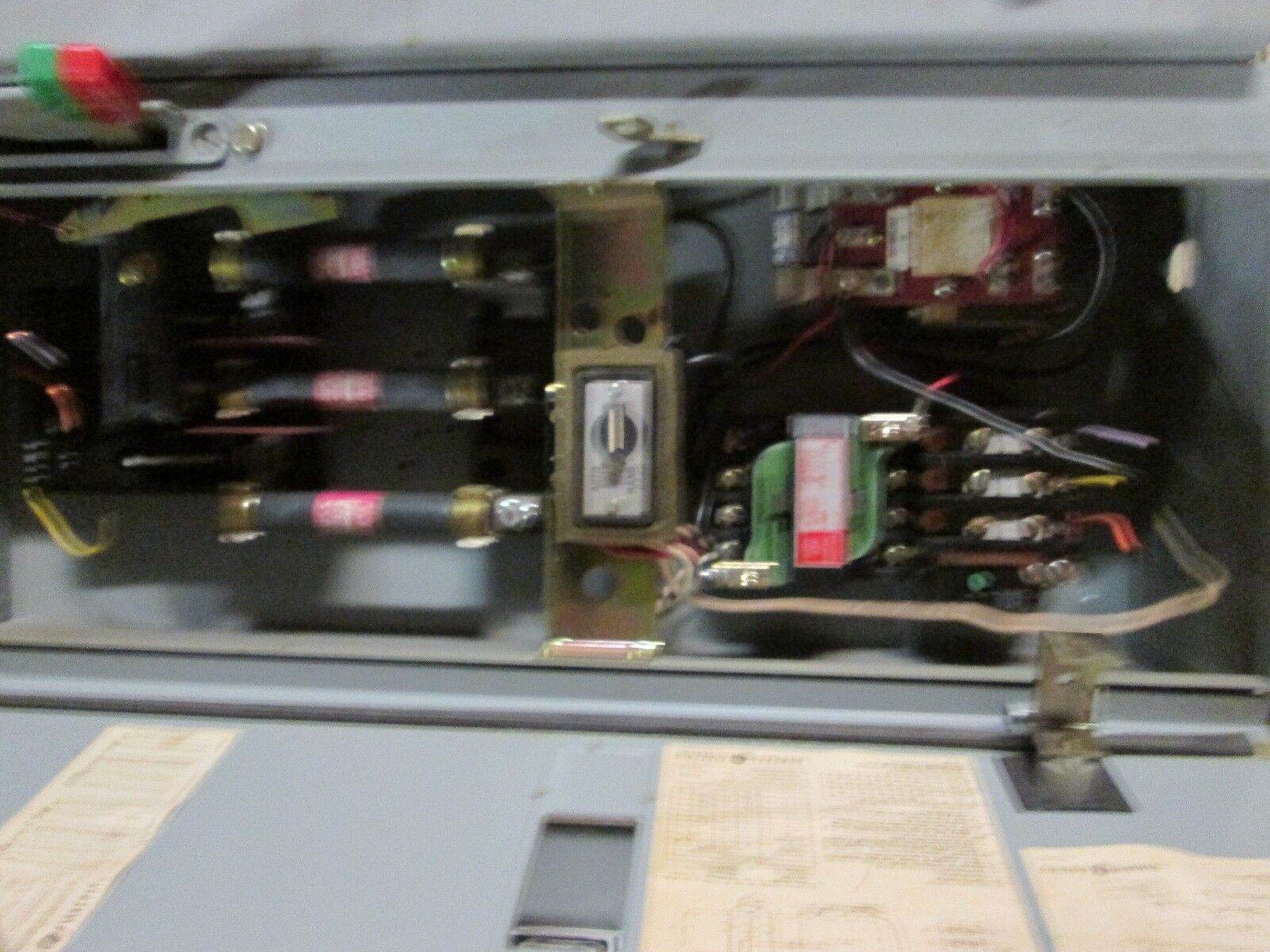 General Electric Size 0 Combination, CR208B100BMA, Fusible, 600V, 18A Used