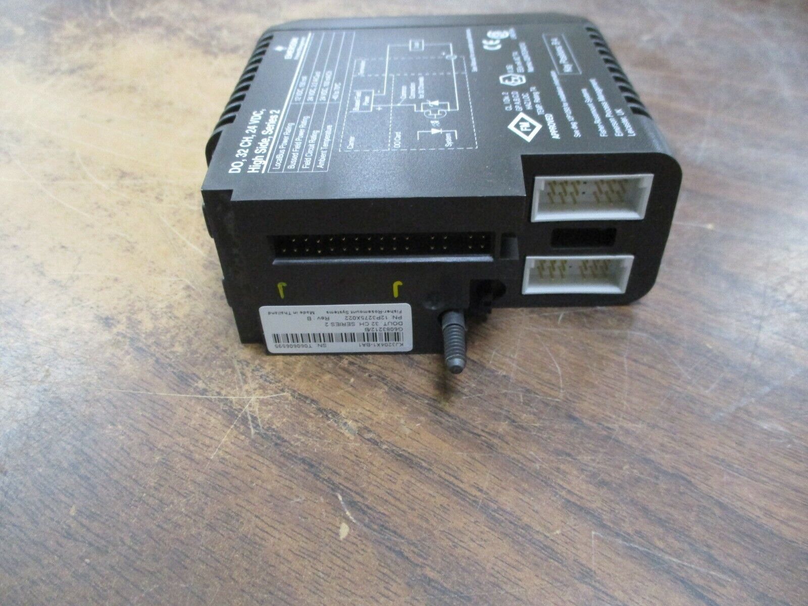 Emerson KJ3204X1-BA1 High Side, Series 2 Digital Output Module 12P3275X022 Used