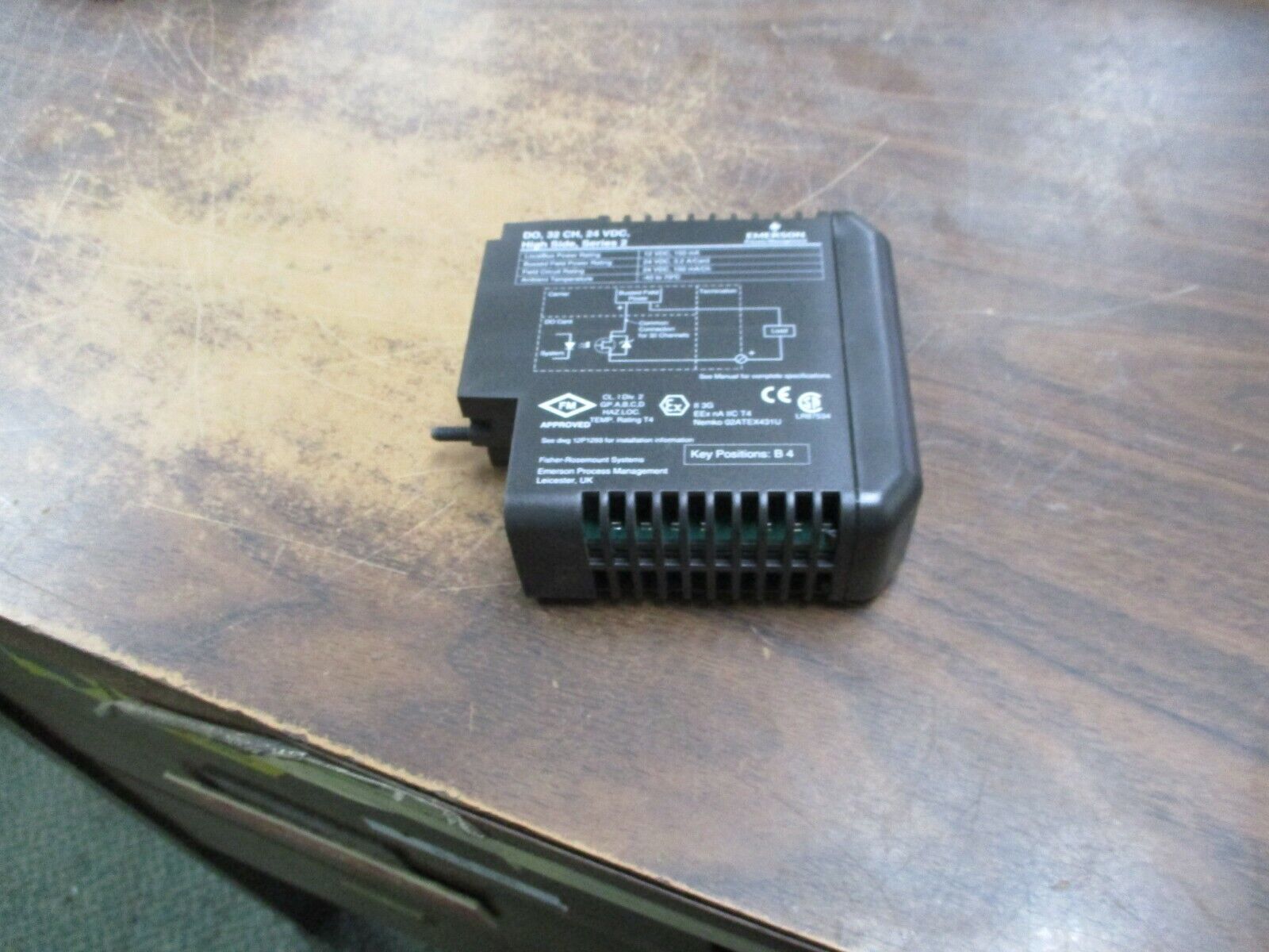 Emerson KJ3204X1-BA1 High Side, Series 2 Digital Output Module 12P3275X022 Used