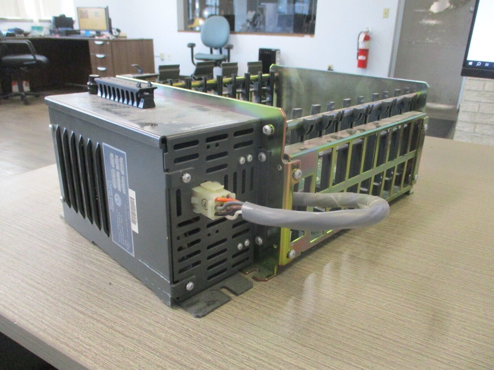 Allen-Bradley I/O Chassis W/Power Supply 1771-A2B/1771-P2 8-Slot