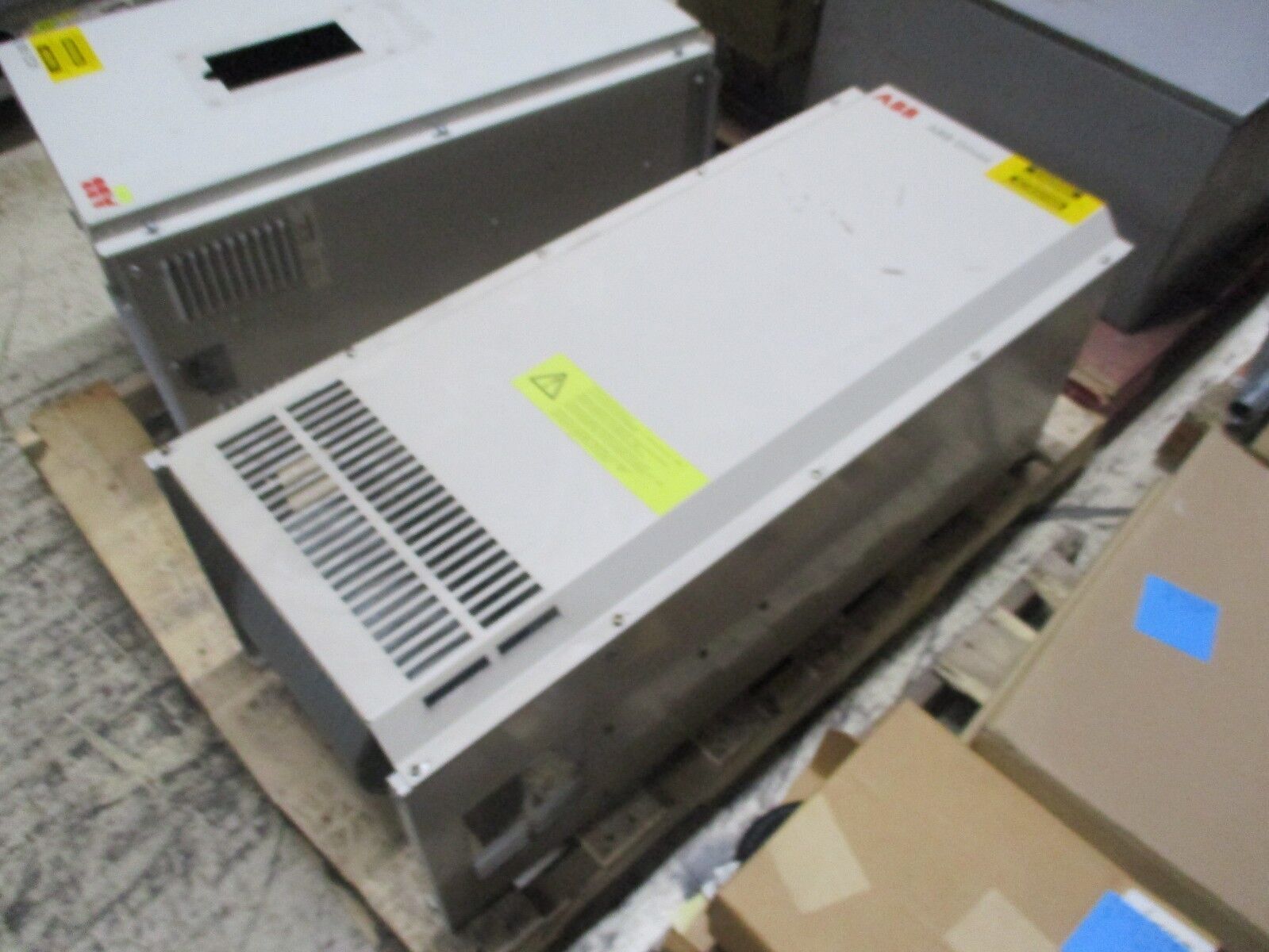 ABB ACH500 AC Drive ACH504-150-4-00P0 150HP 3Ph Used