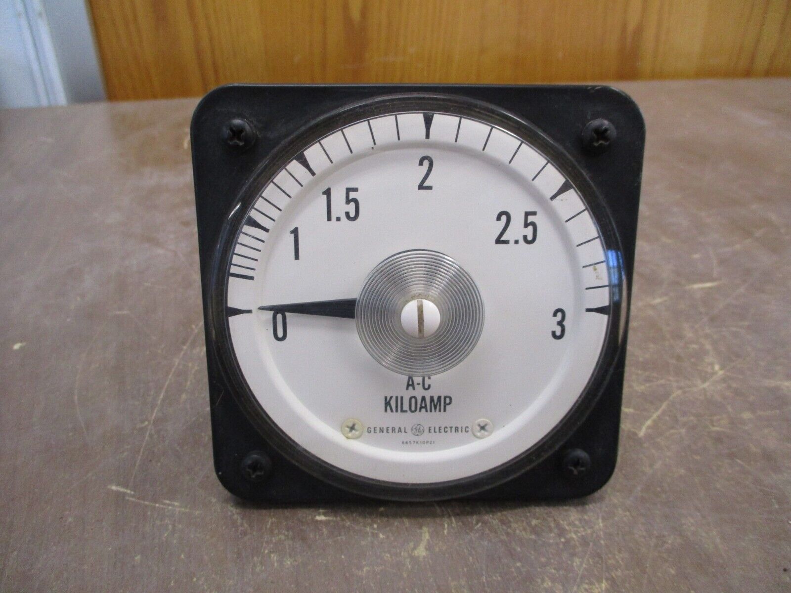 AC Ammeter 50-105141-LSVJ2 Range: 0-3KA Used
