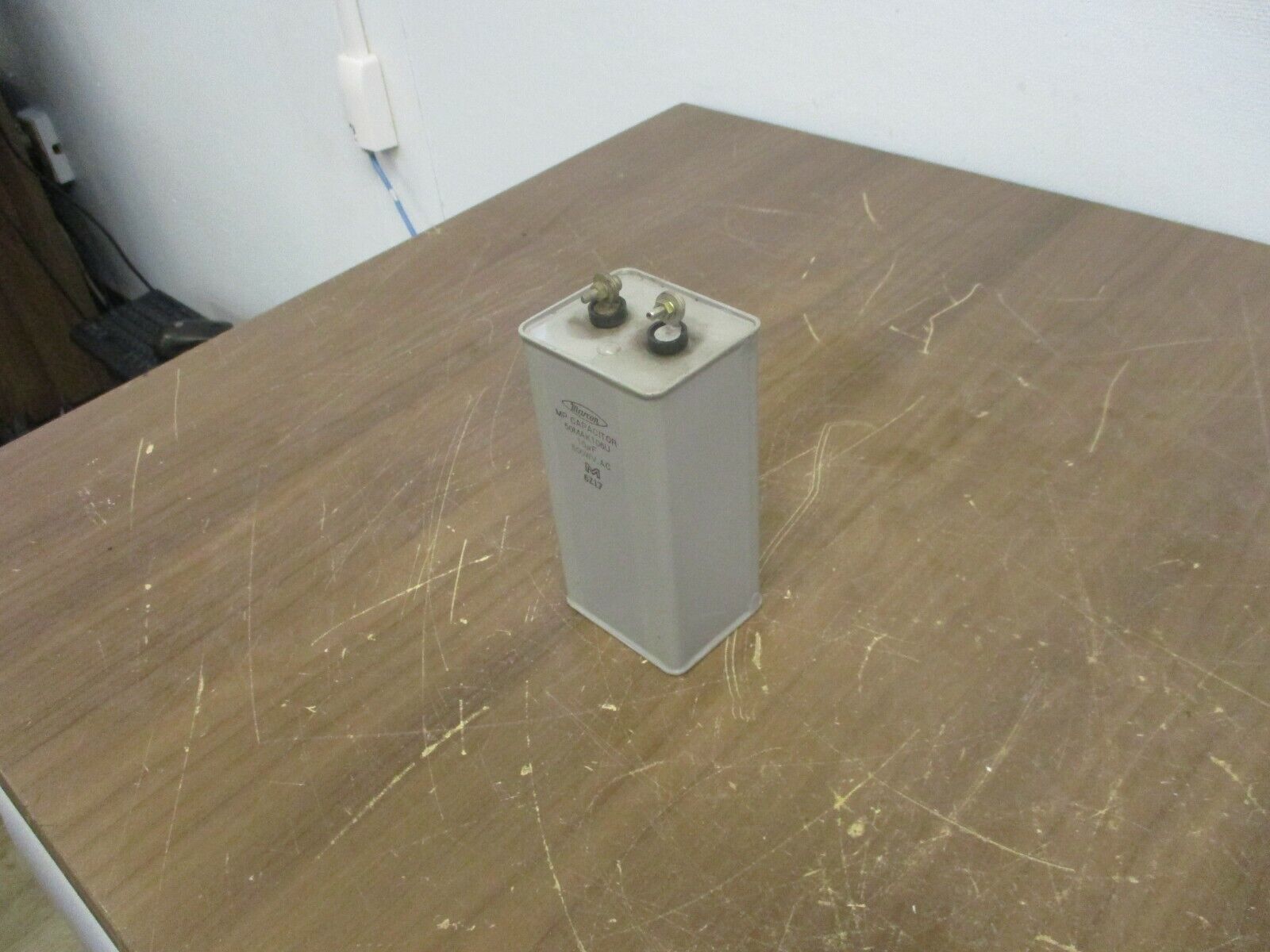 Marcon MP Capacitor 50MAK106U 10uF 500WV AC Used