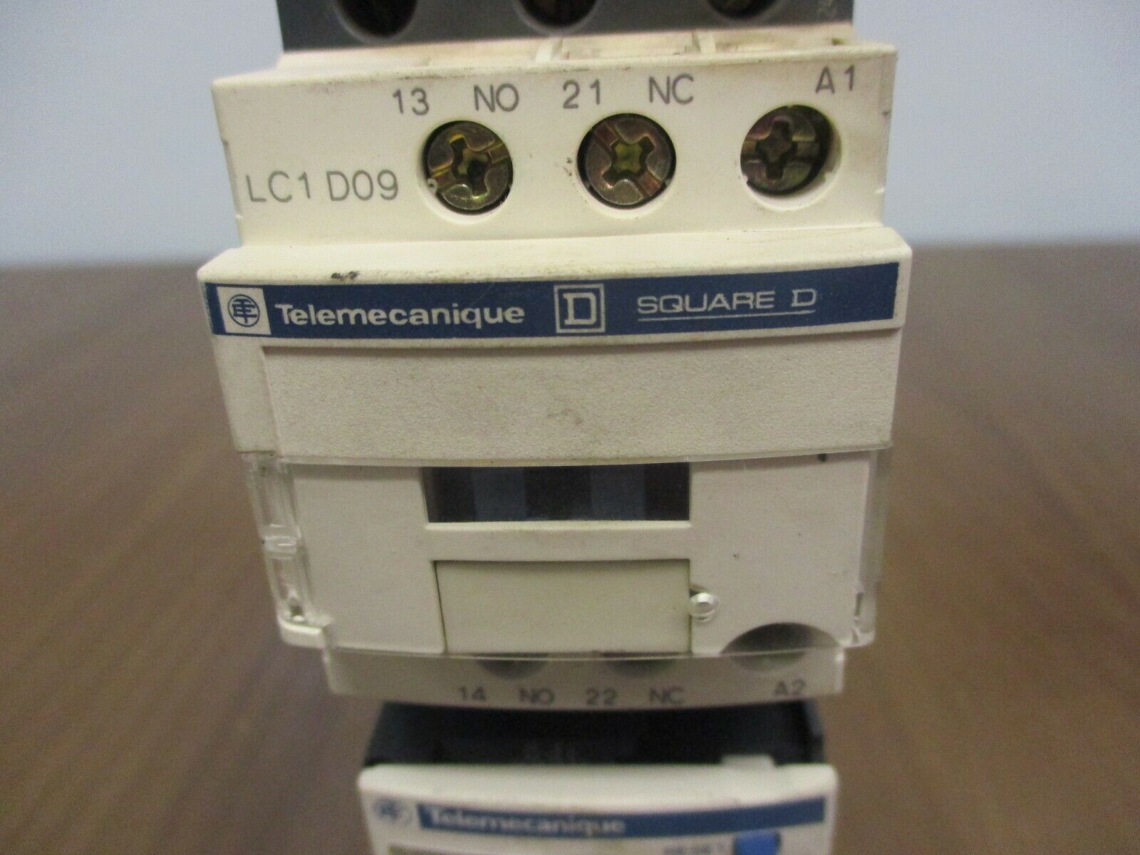 Telemecanique Starter LC1 D09 / LRD 08 120V Coil 25A 600V Trip: 2.5-4A Used