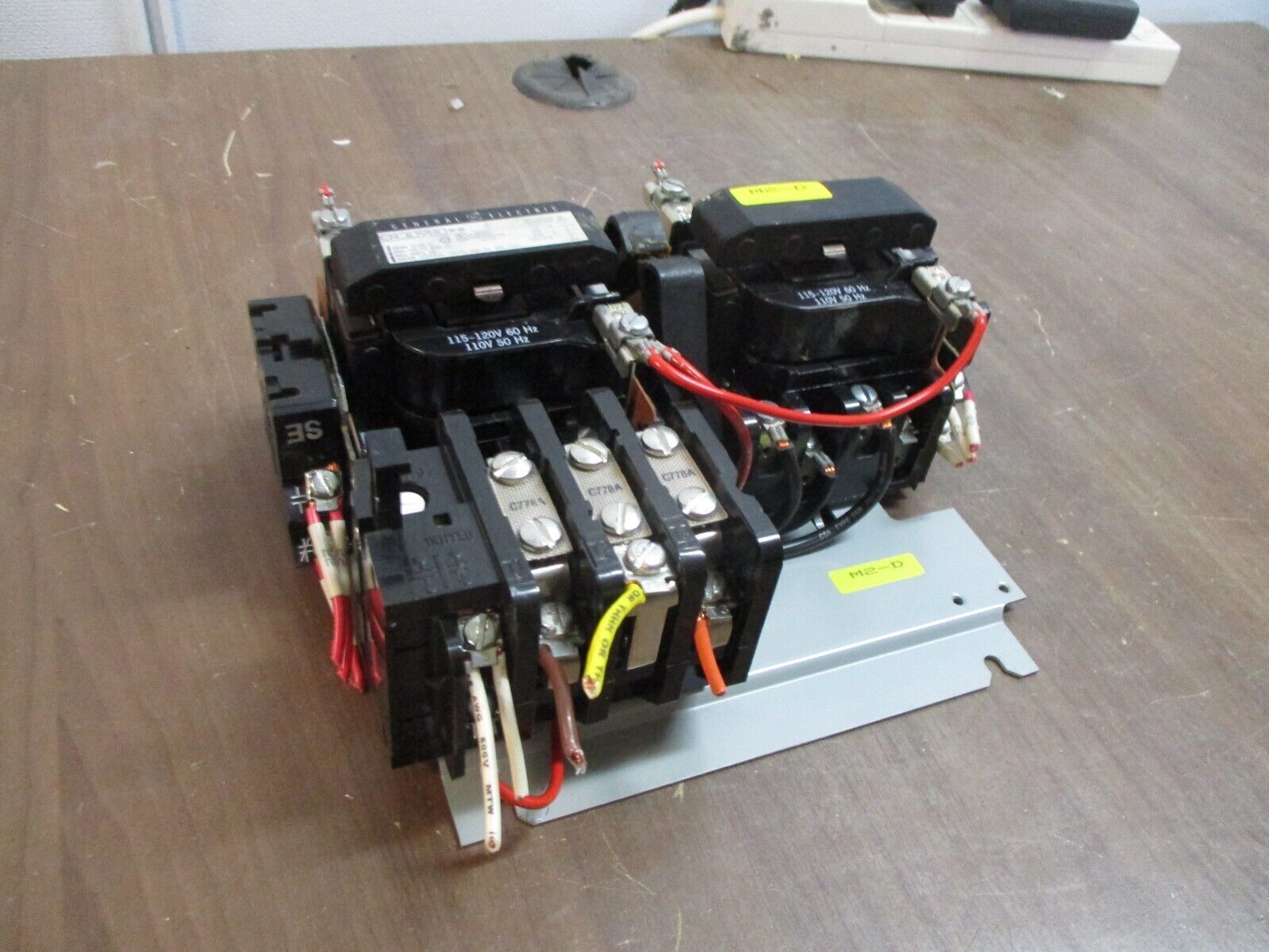 GE Size 0 Reversing Starter CR309B0** 115-120V Coil Used