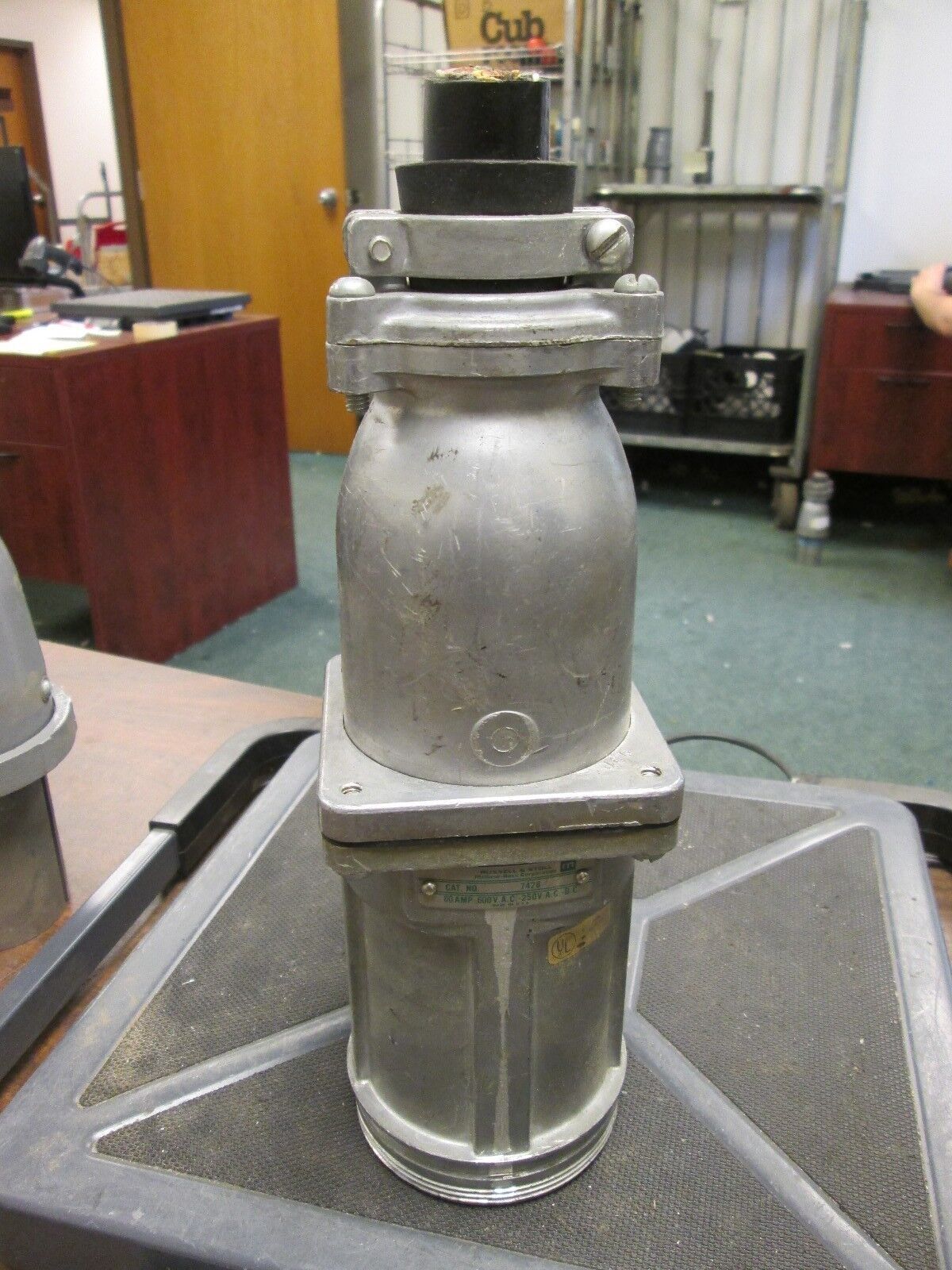 RussellStoll Connector 7428 60A 600V 3P 4W Wire Style End