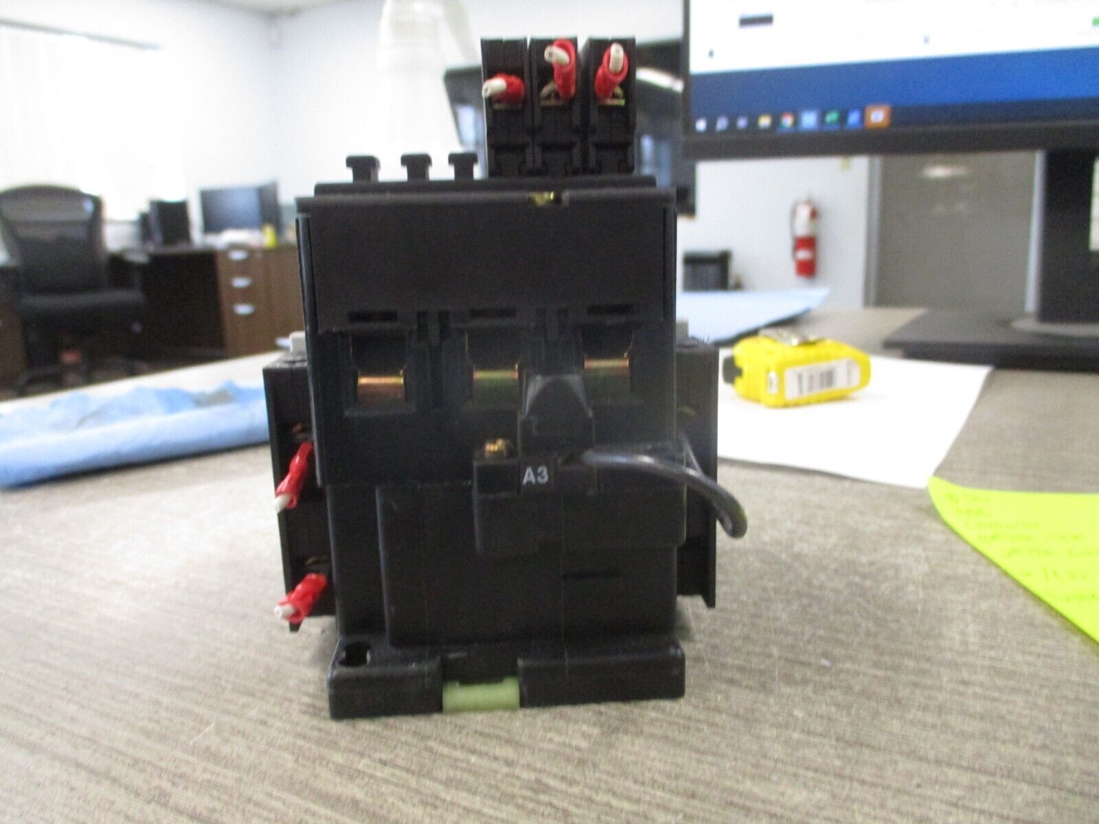 ABB Contactor BE75C-Y21 24VDC Coil W/(3) Aux Contacts Used