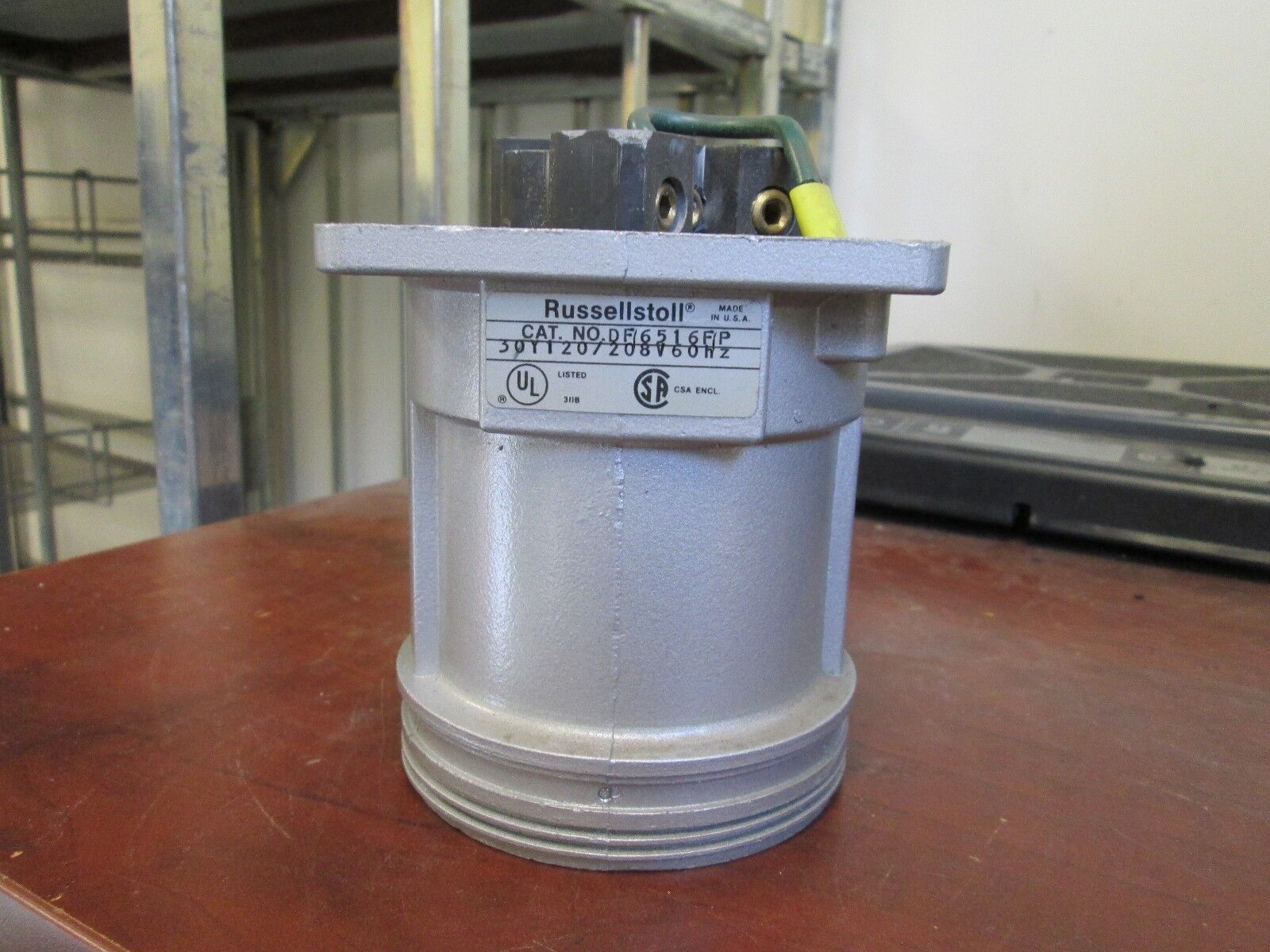 RussellStoll Receptacle DF6516FP 60A 120/208V 60Hz 5W Used