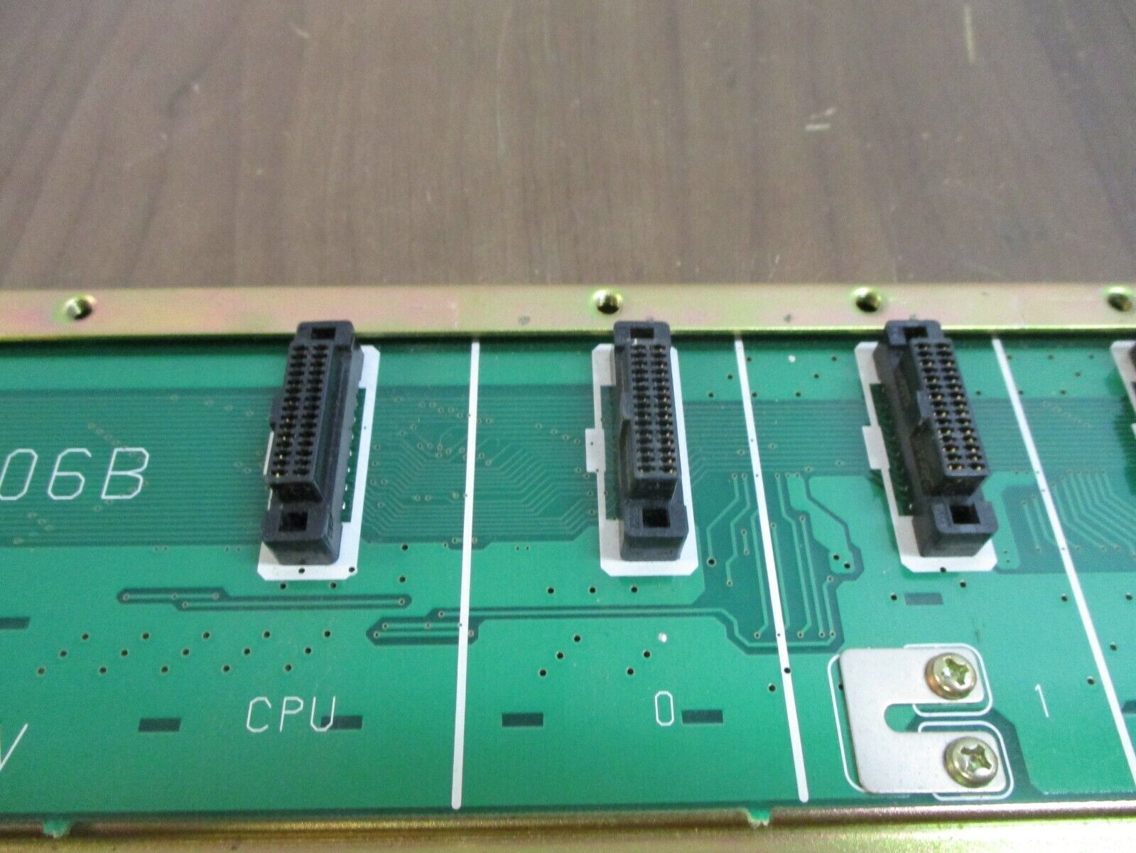 PLC Direct PLC Expansion Rack U-06B 5-Slot + CPU Used