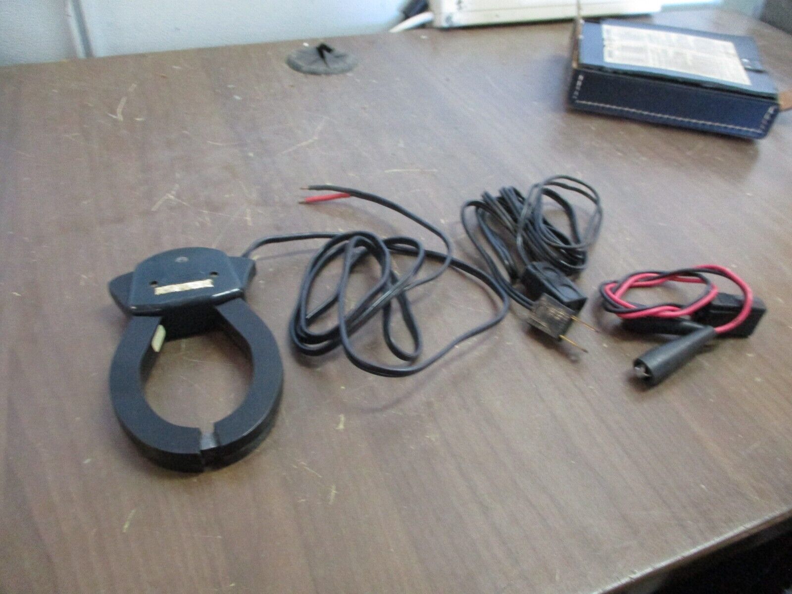 Amprobe AC Volt-Ammeter LAVA81 95-130 / 190-260V 0-10/50/250/500A *No Recorder*